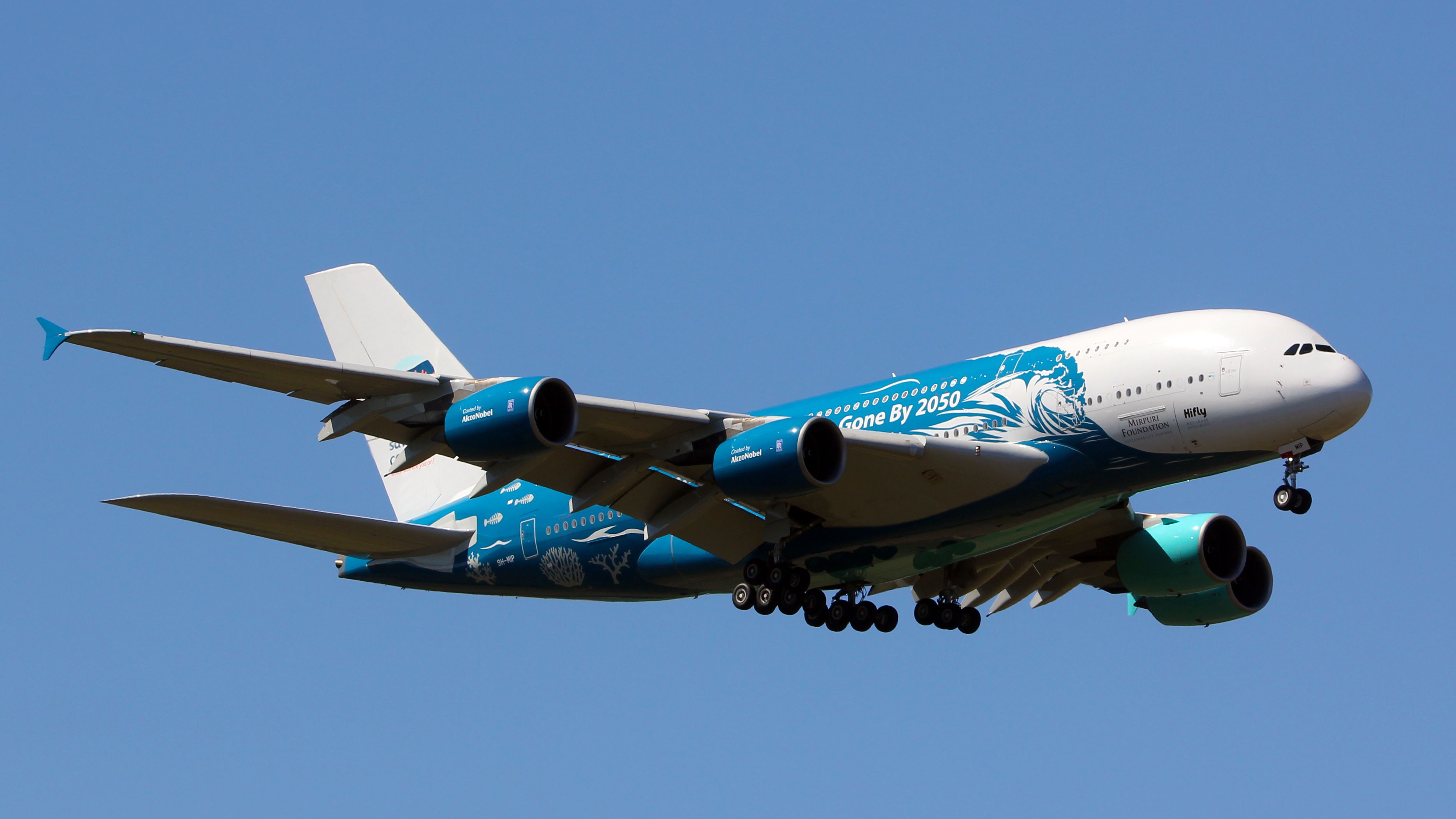 Hi Fly Airbus A380 Landing In London