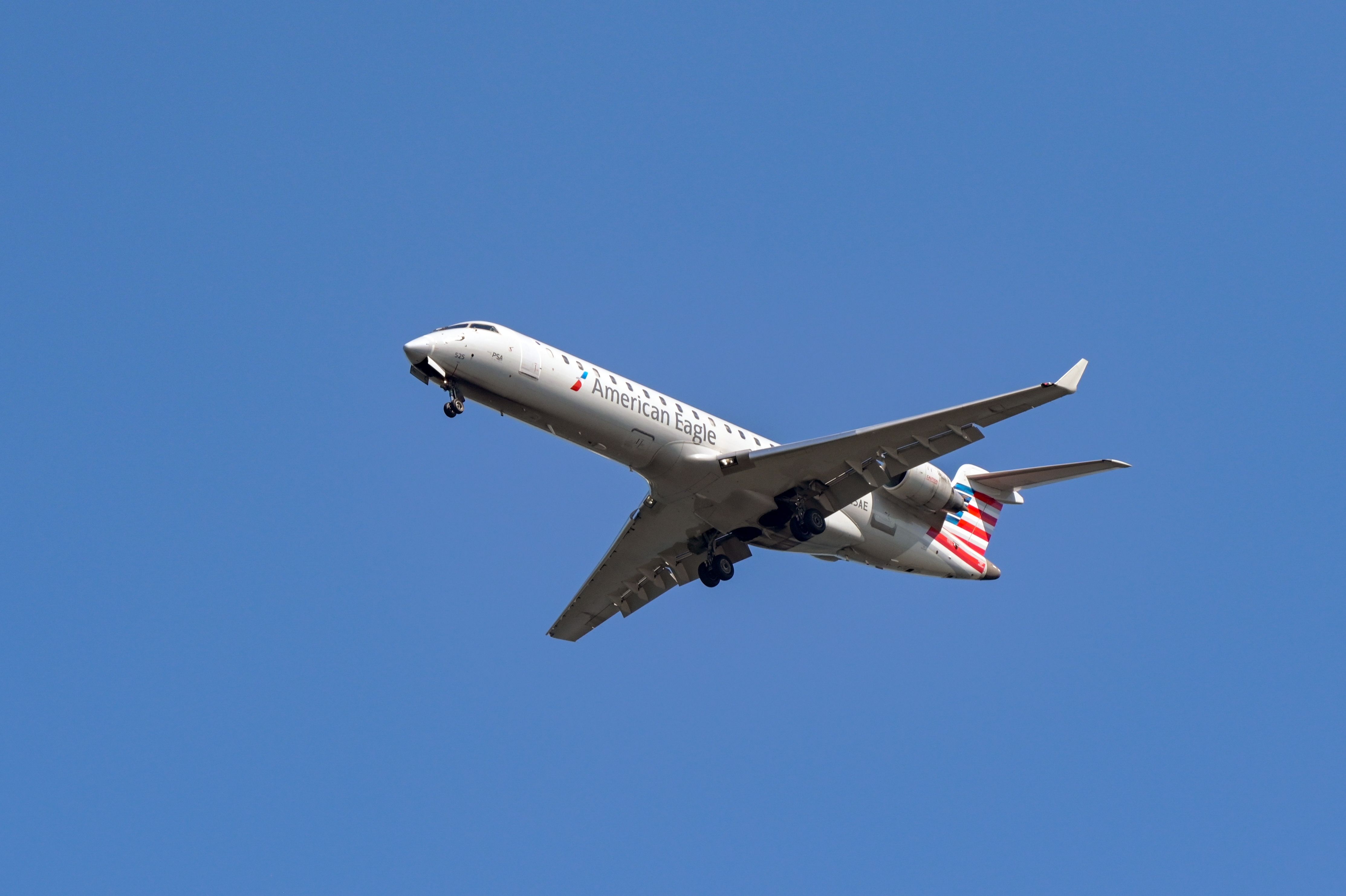 American Eagle（PSA Airlines）bombardier crj700 on近。