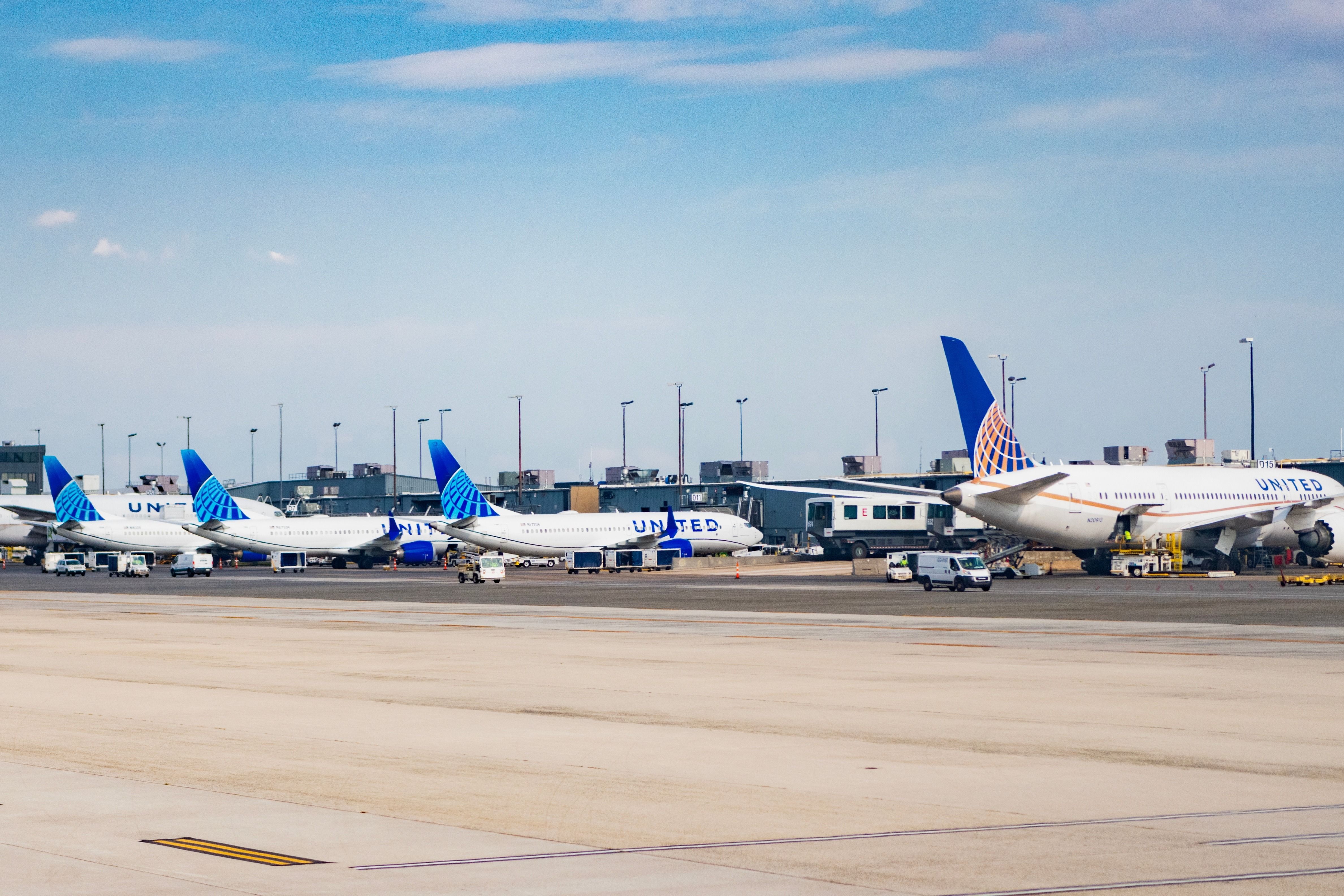 United Airlines aircraft at IAD shutterstock_2516170055