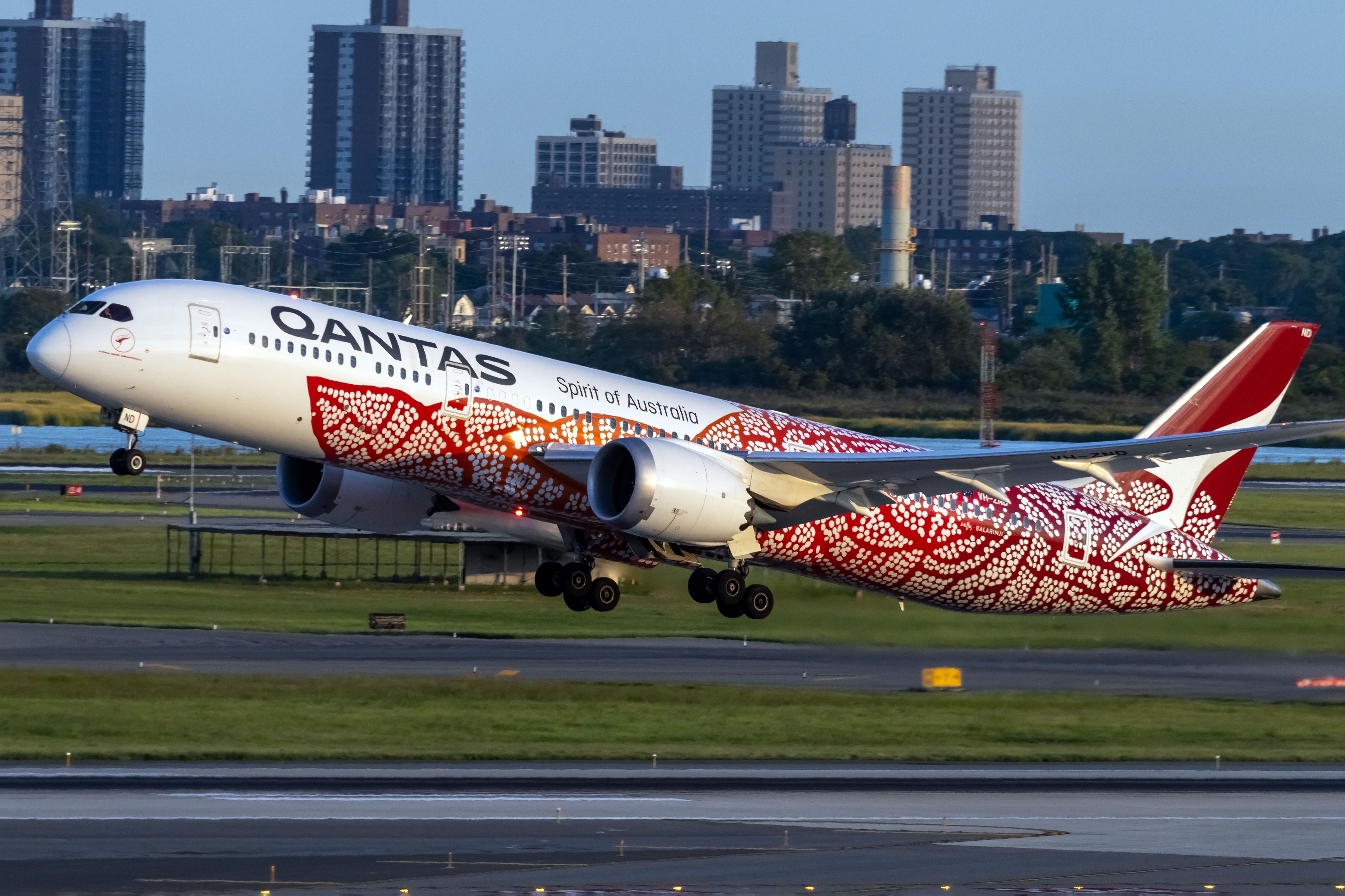 Qantas (Yam Dreaming Livery) Boeing 787-9 Inflight