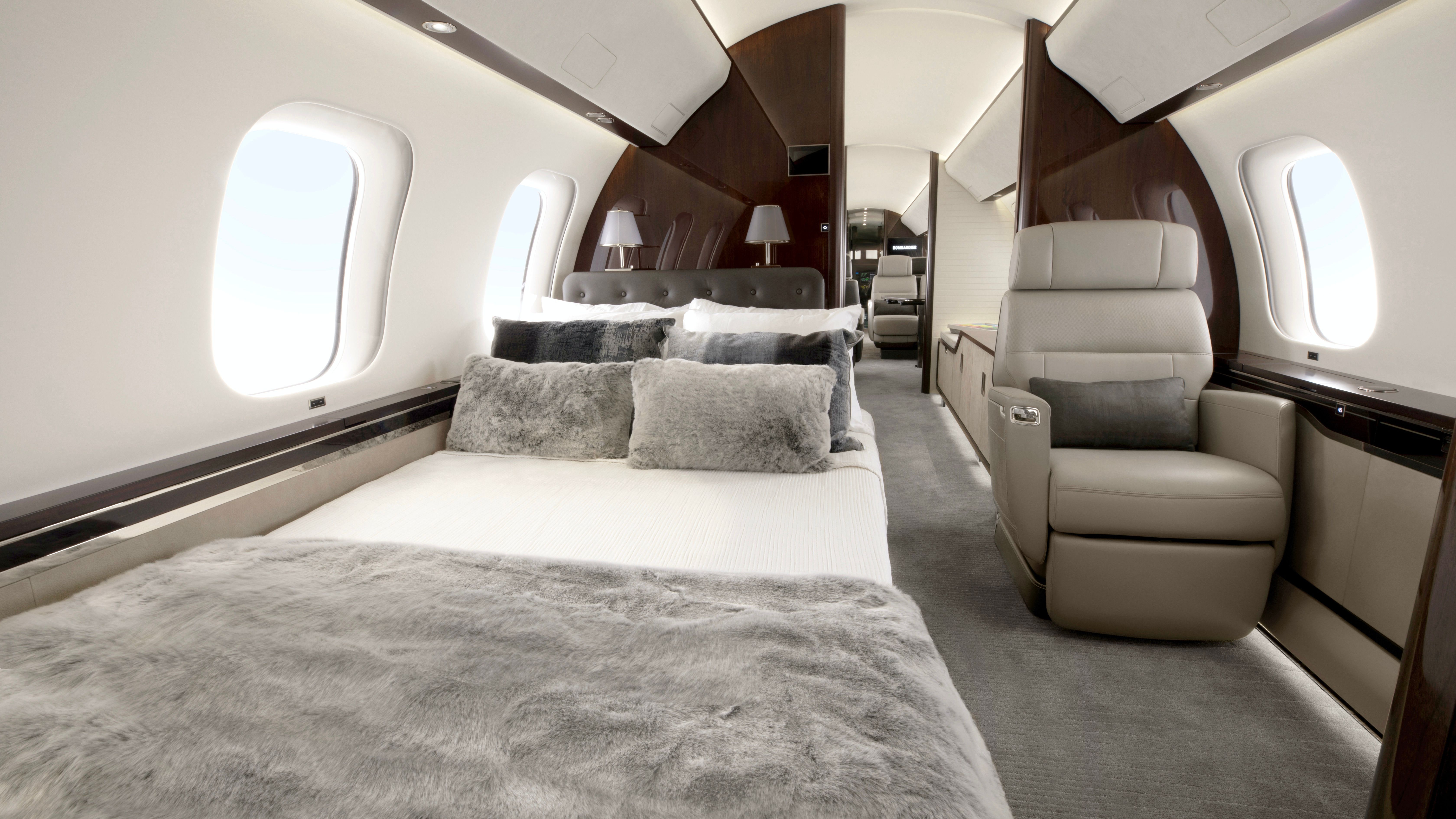 Global 7500 and Global 8000 Principal Suite with Bed (1)