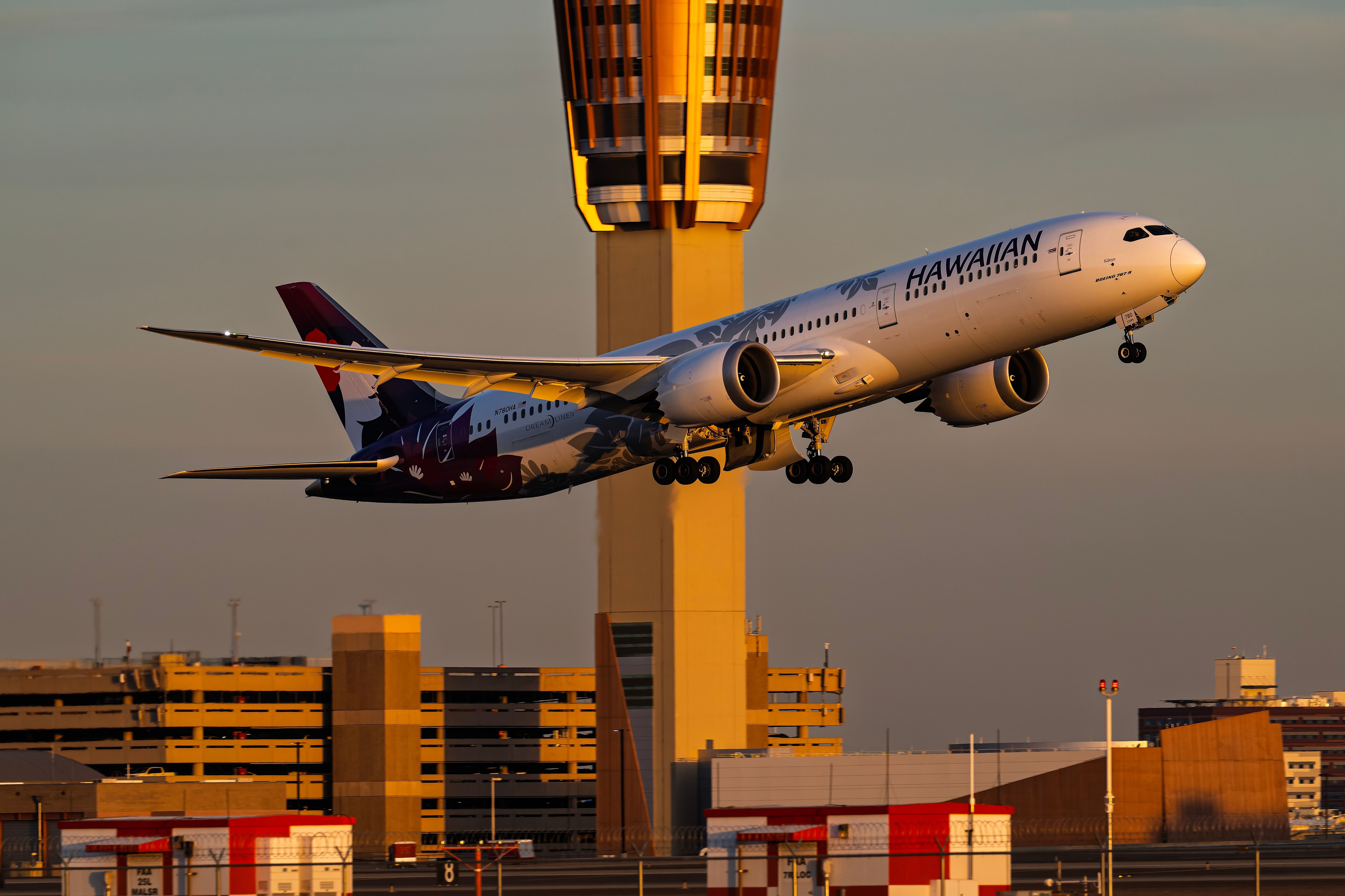 Hawaiian Airlines Boeing 787-9 departing PHX shutterstock_2583347447