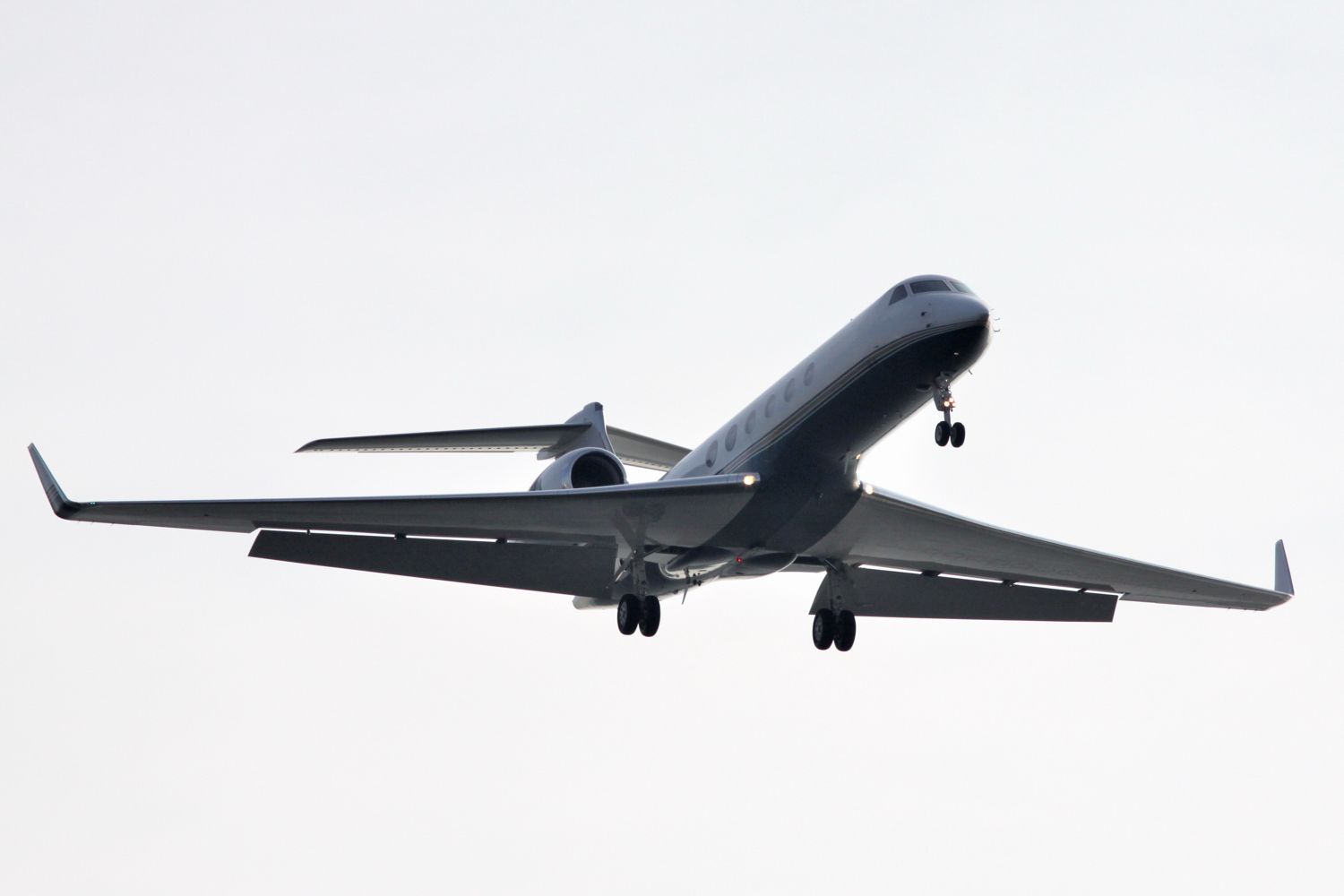 Kentaro IEMOTO, Gulfstream G-V on approach to Tokyo Int'l