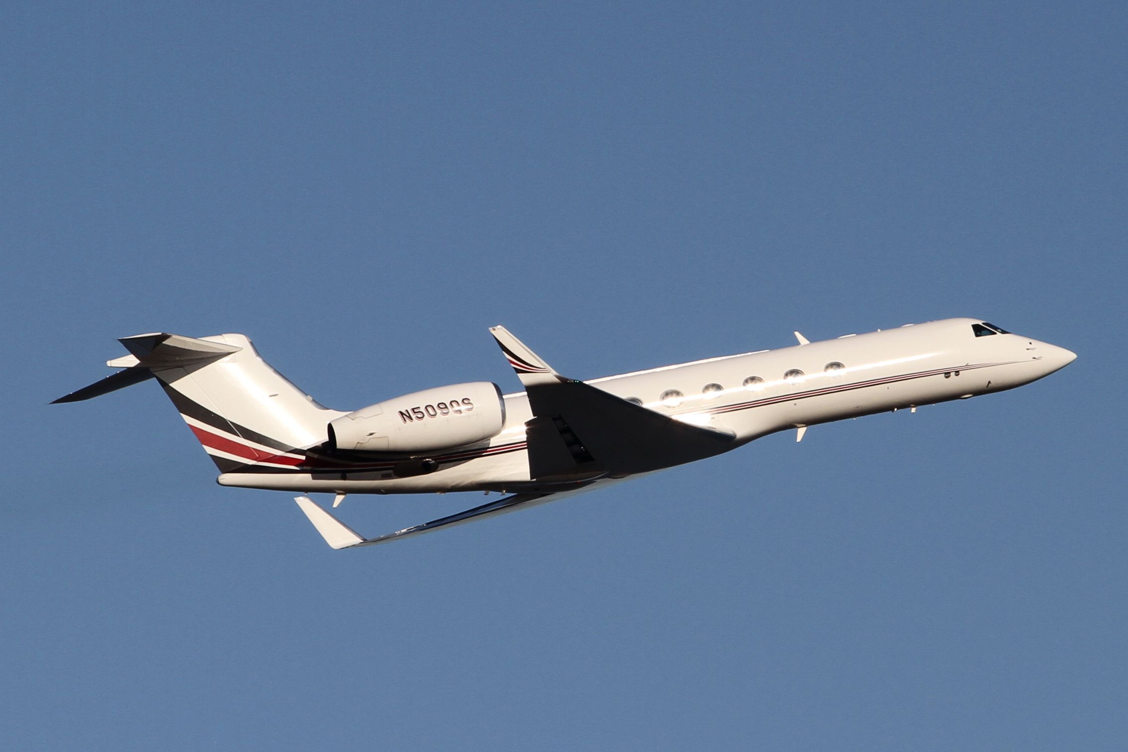 Kentaro IEMOTO, Gulfstream G-V taking off from Tokyo Int'l