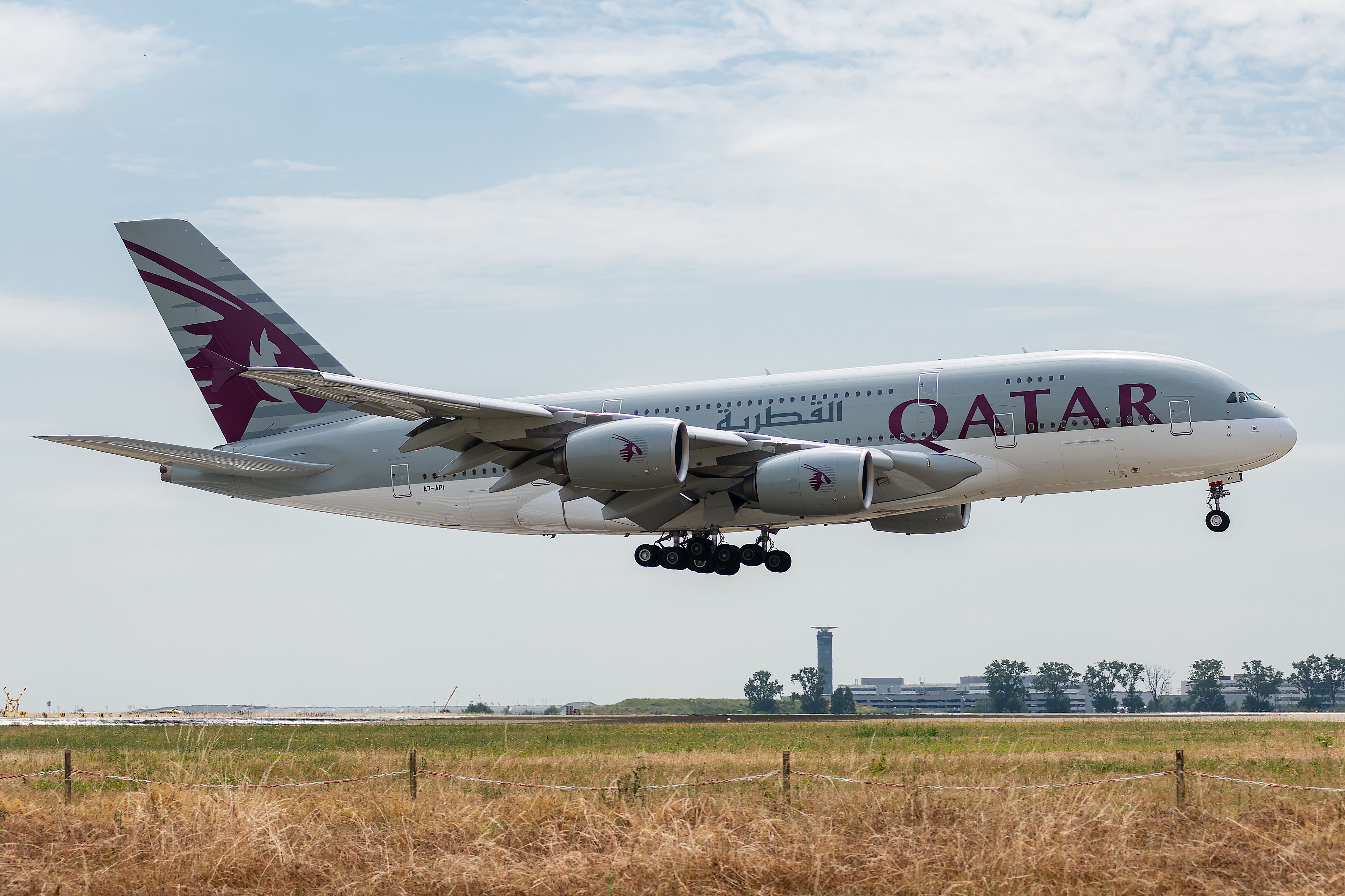 Qatar Airways Airbus A380 Landing In Paris