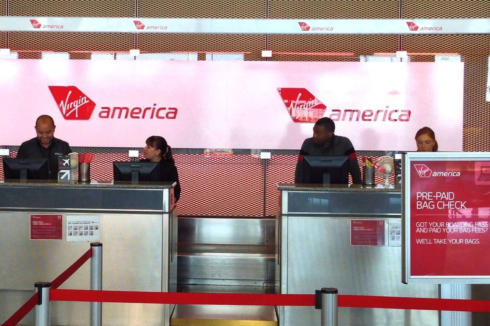 The Time Sir Richard Branson Helped Virgin America 'Free Love Field' In ...