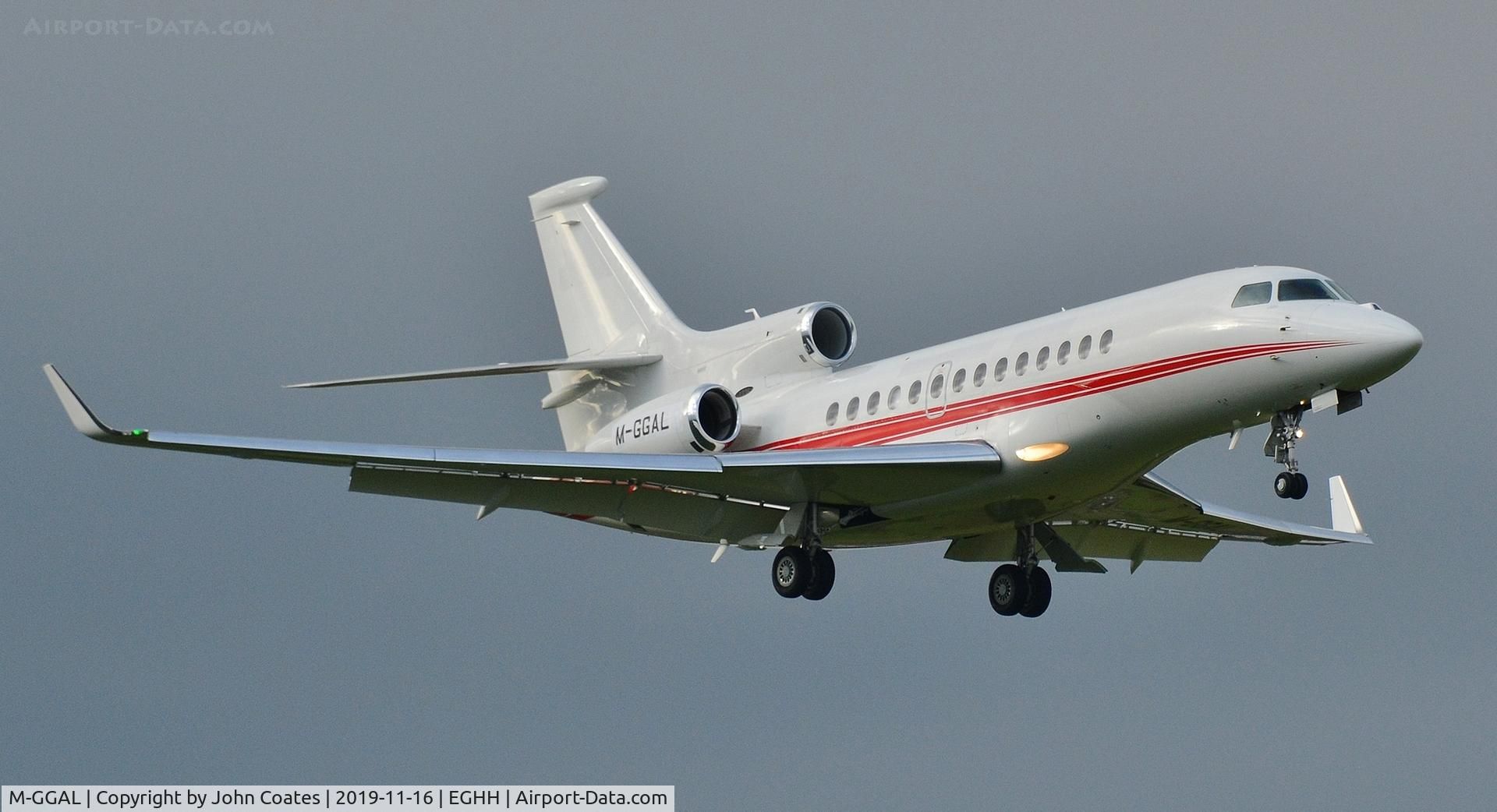 Richard Branson's Dassault Falcon 7X