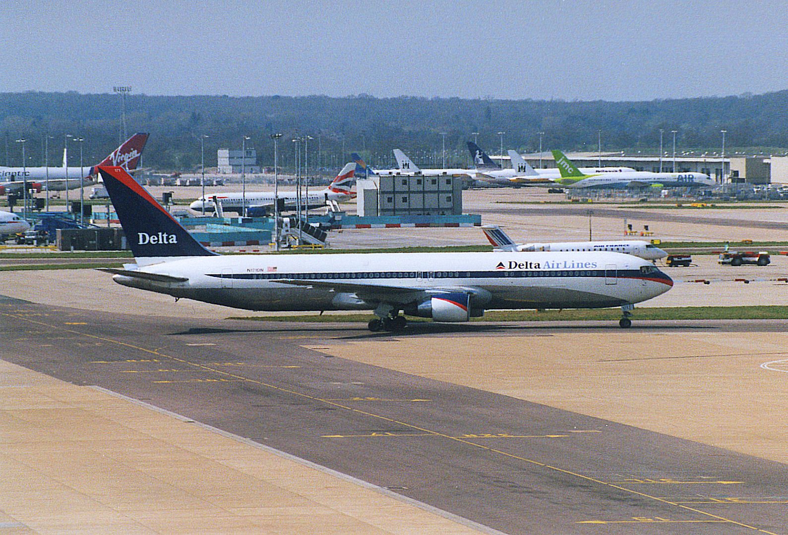 三角洲空氣線N171DN波音767-300ER