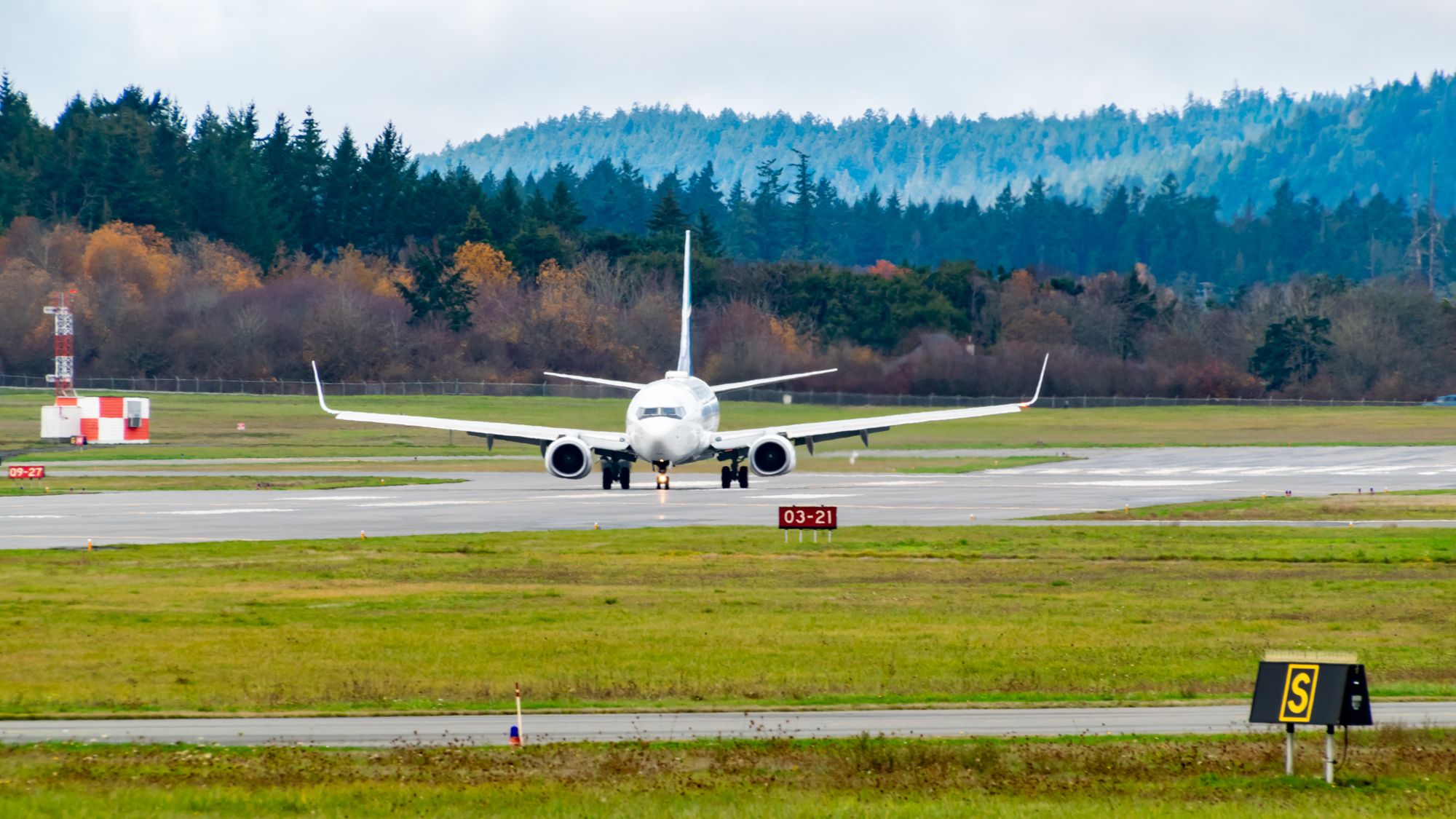 Boeing 737 In Victoria