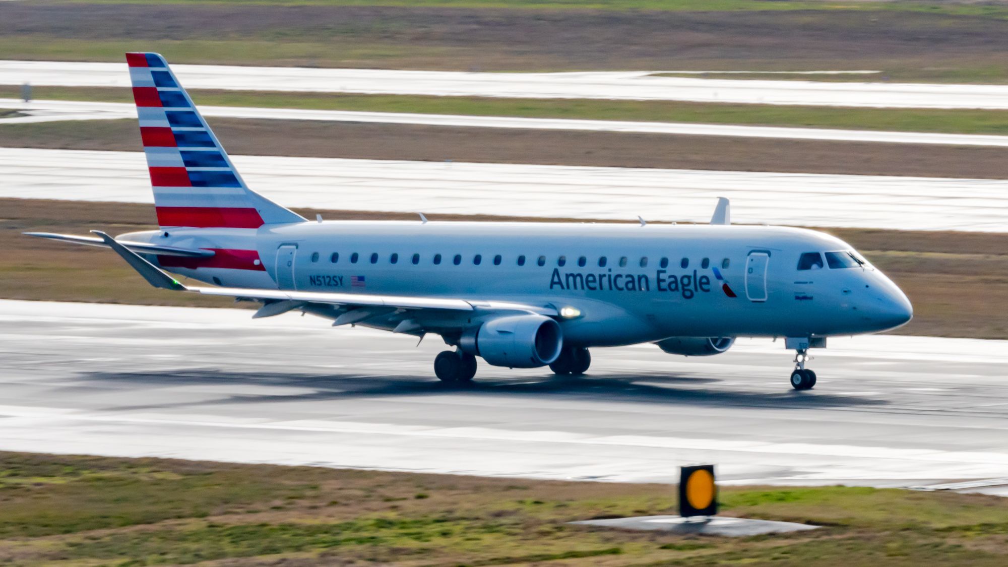 波特蘭的美國鷹E175