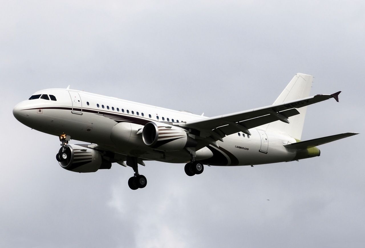 Airbus_A319-100CJ_Comlux_Aviation_Malta_(MLM)_F-WBGX_-_MSN_3356_-_Will_be_9H-SNA_-_Now_in_Nexus_Flight_Operations_fleet_as_VP-CSN_(3531851368)