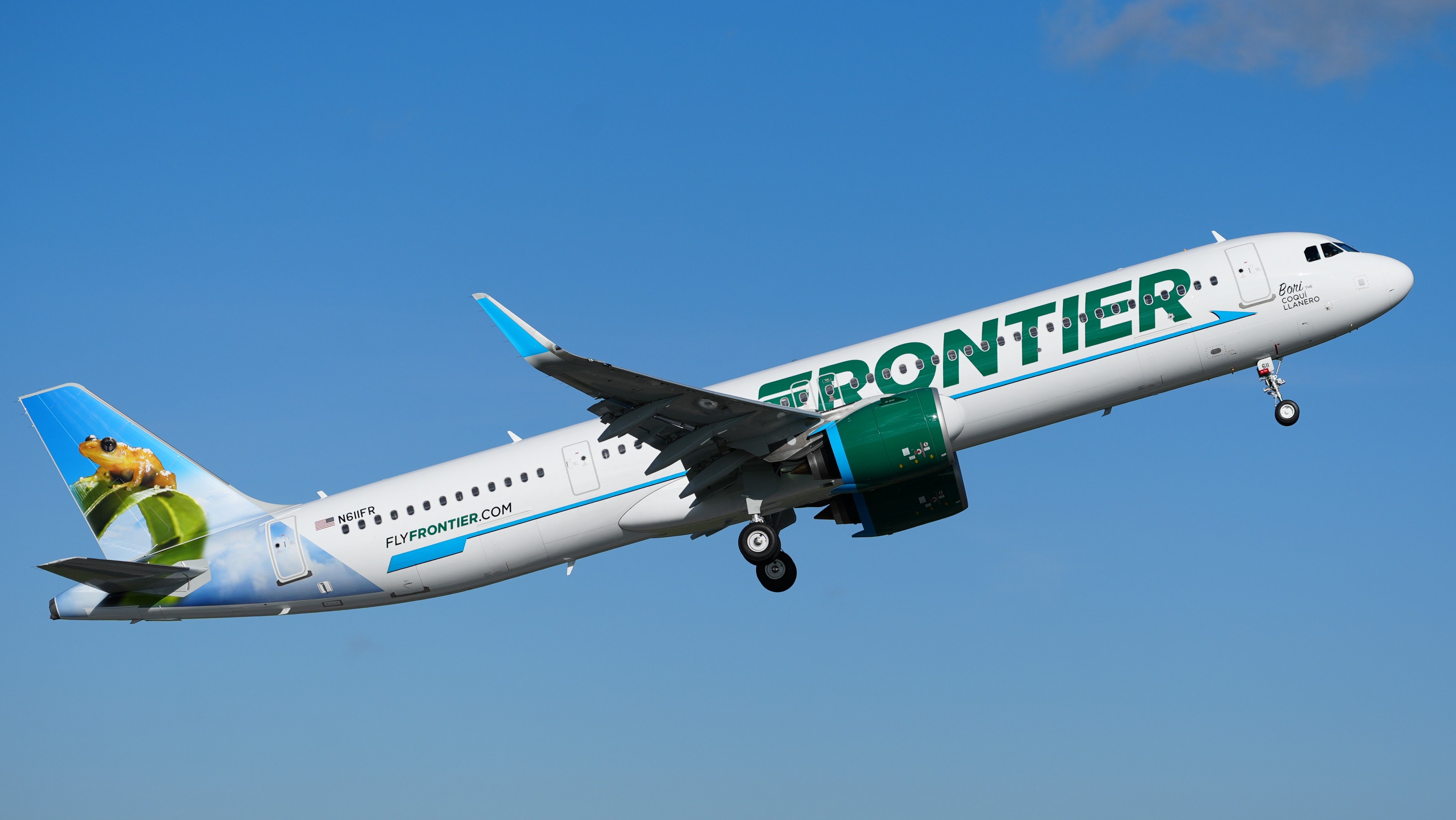 Hamburg_finkewerder_Airport_frontier_Airlines_Airbus_a321-271NX_N611fr_ (DSC02852))