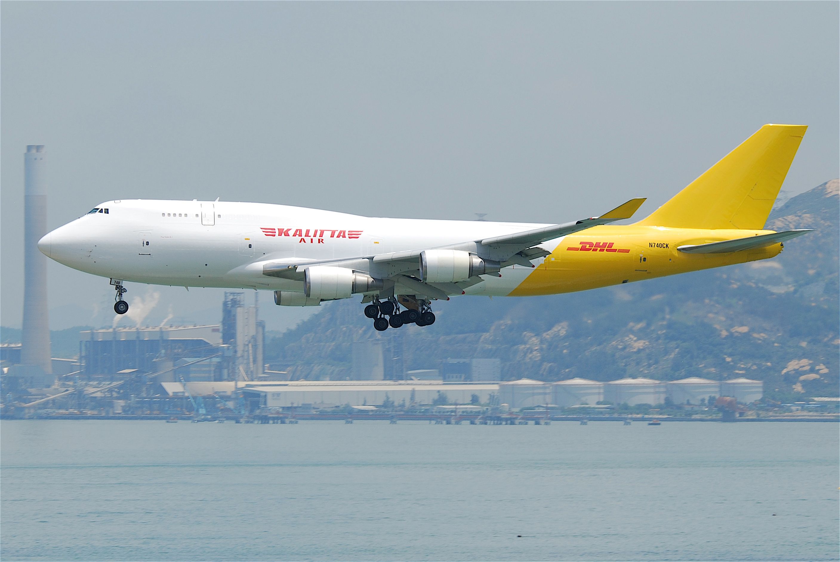 Kalitta 747降落在香港