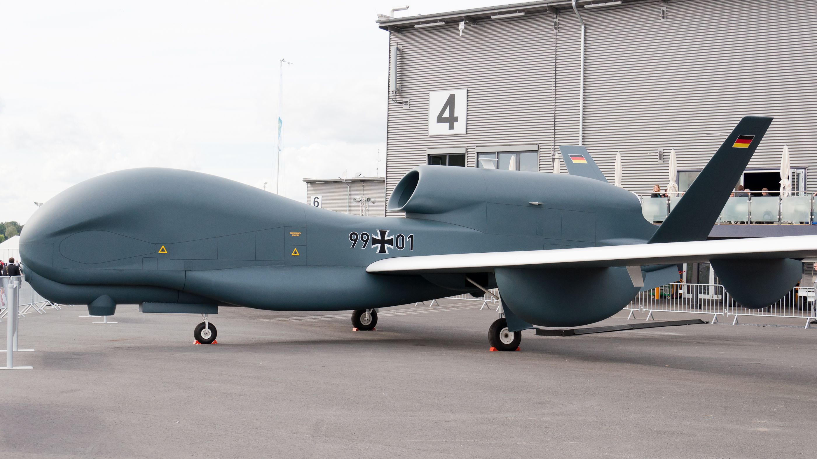 Air Force_99-01_RQ-4B_Eurohawk_ila_ila_ila_ila_1