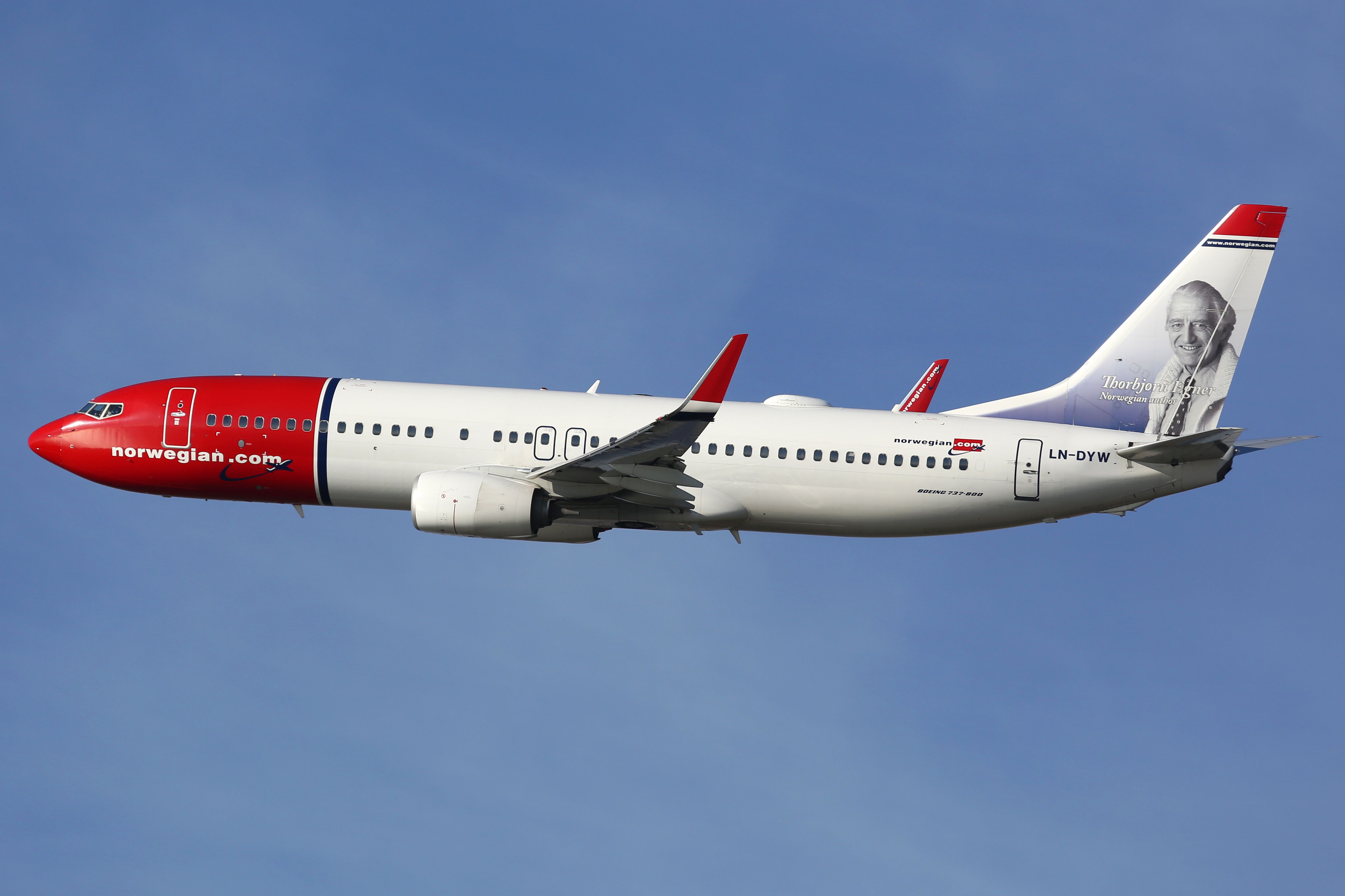 挪威波音737-800離開BCN shutterstock_302899403