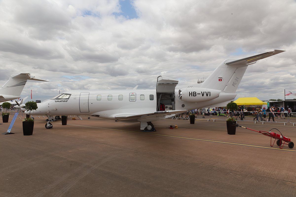 Pilatus_PC-24_HB-VVI_5D3_4734_(52256398903)