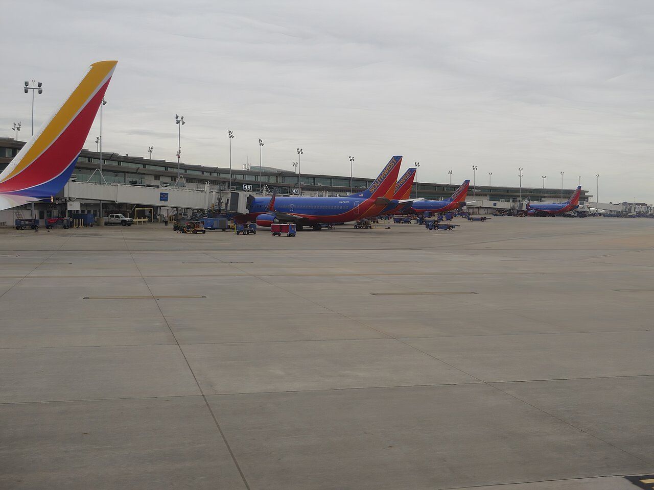 William_P._Hobby_Airport,_Houston,_Texas_(16074237460)-1