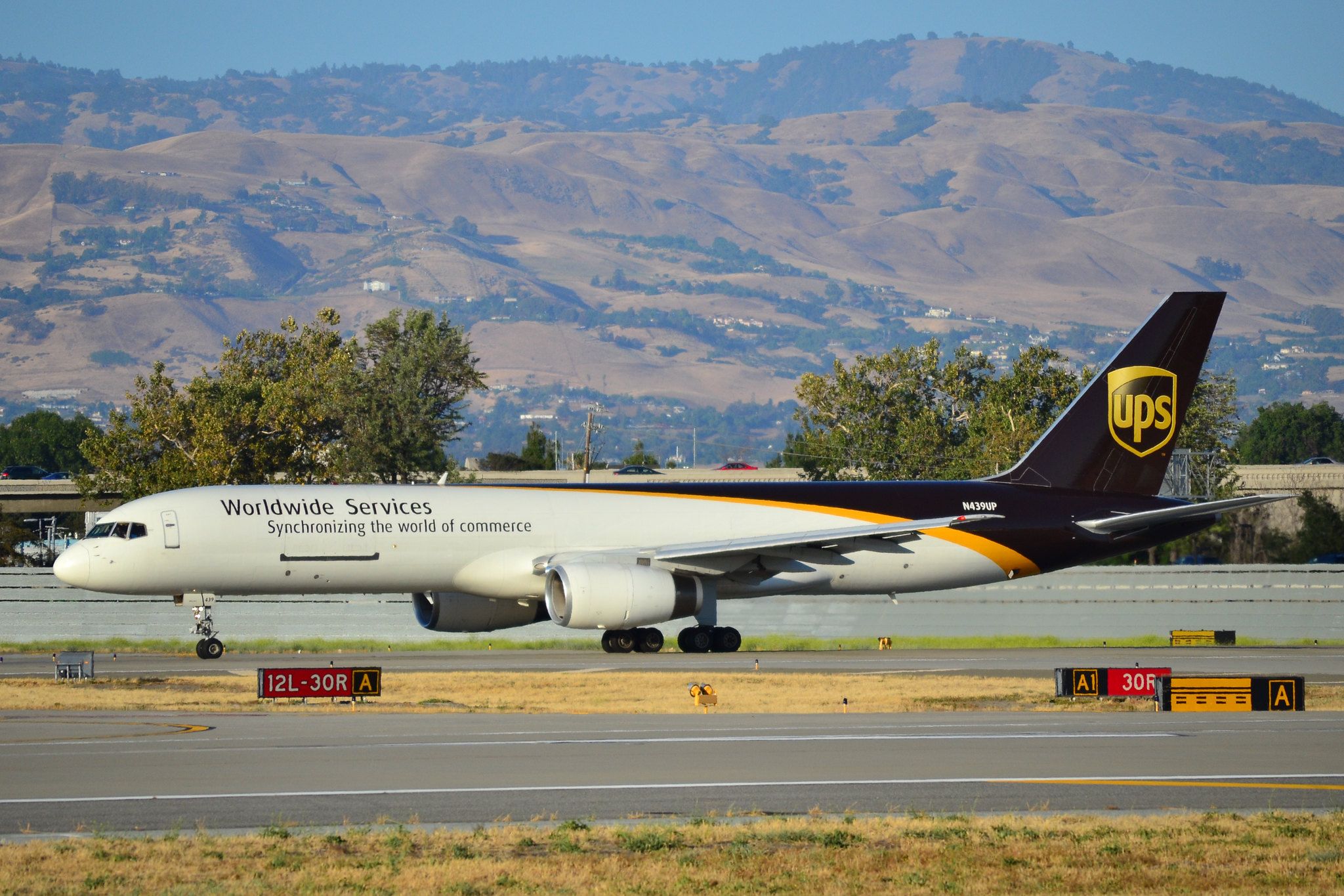 Ups Boeing 757