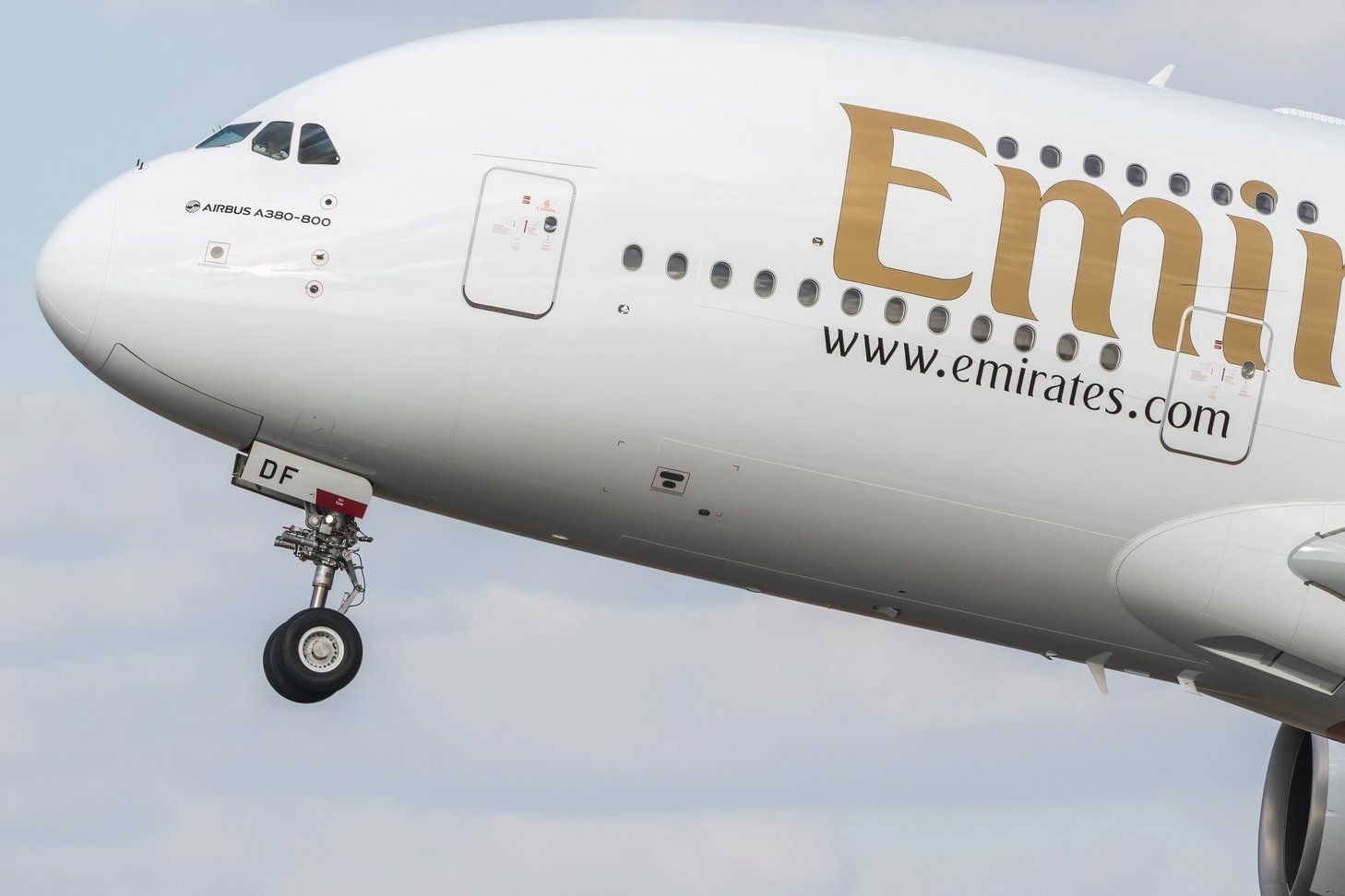 A6-Edf Airbus A380 Croppt11