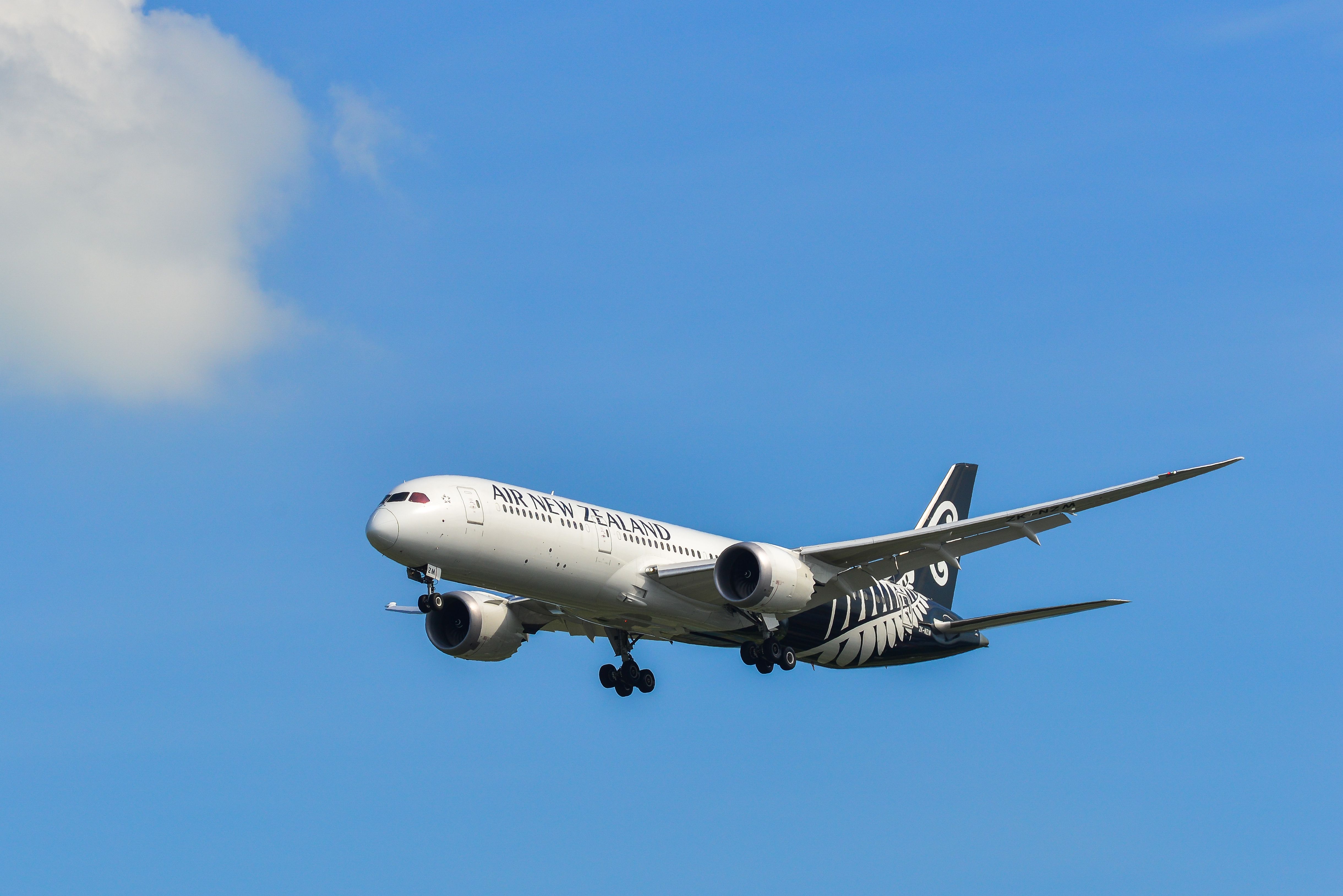 新西蘭航空波音787-9降落在Sin Shutterstock_1466738243