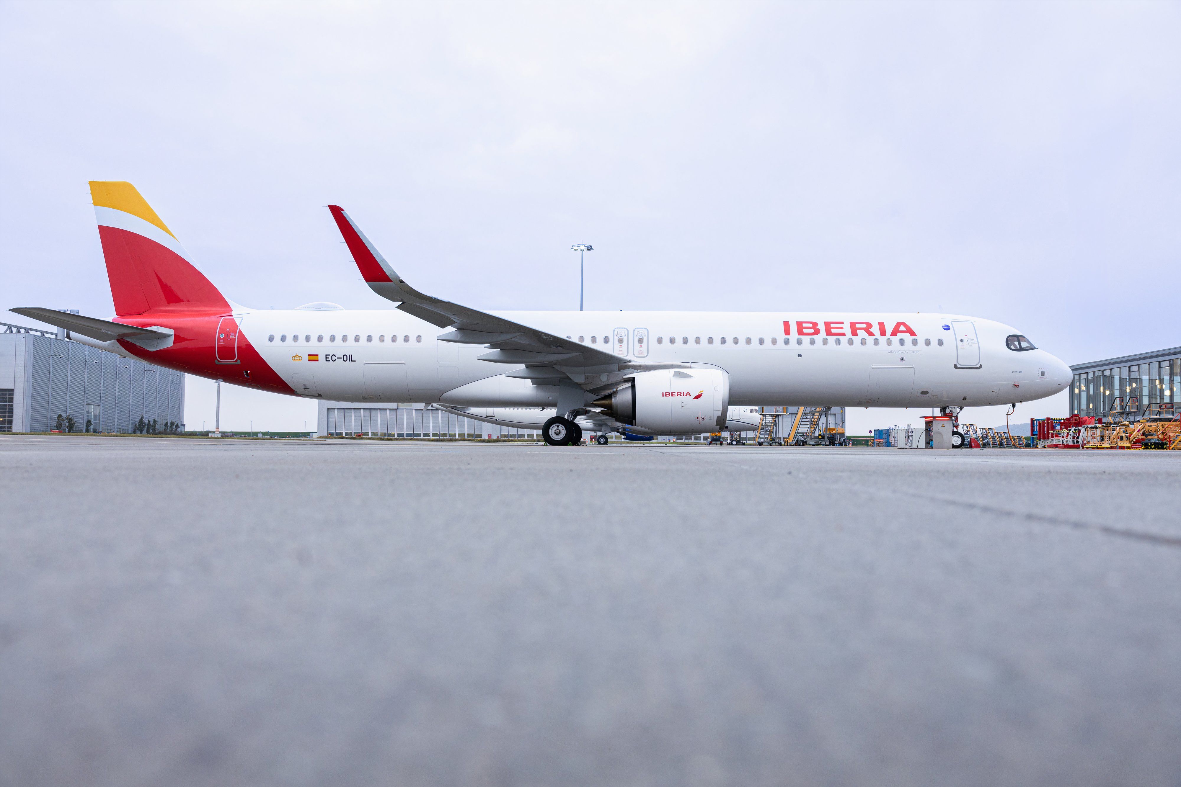 新しいエルメス 1st Canada's Air Exclusive: Airbus Shape Take To Begins A321XLR 航空機・ヘリコプター