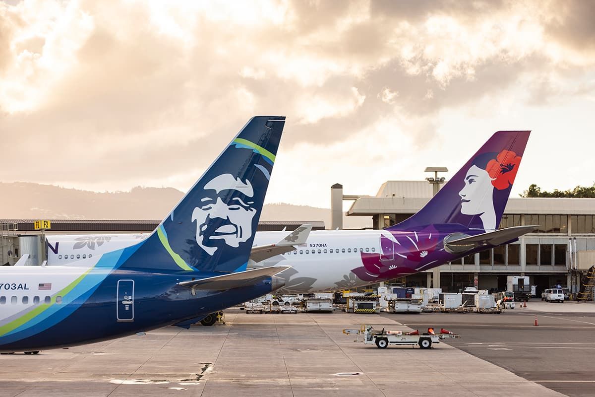 Airlines aircraft in Alaska and Hawaiian Airlines