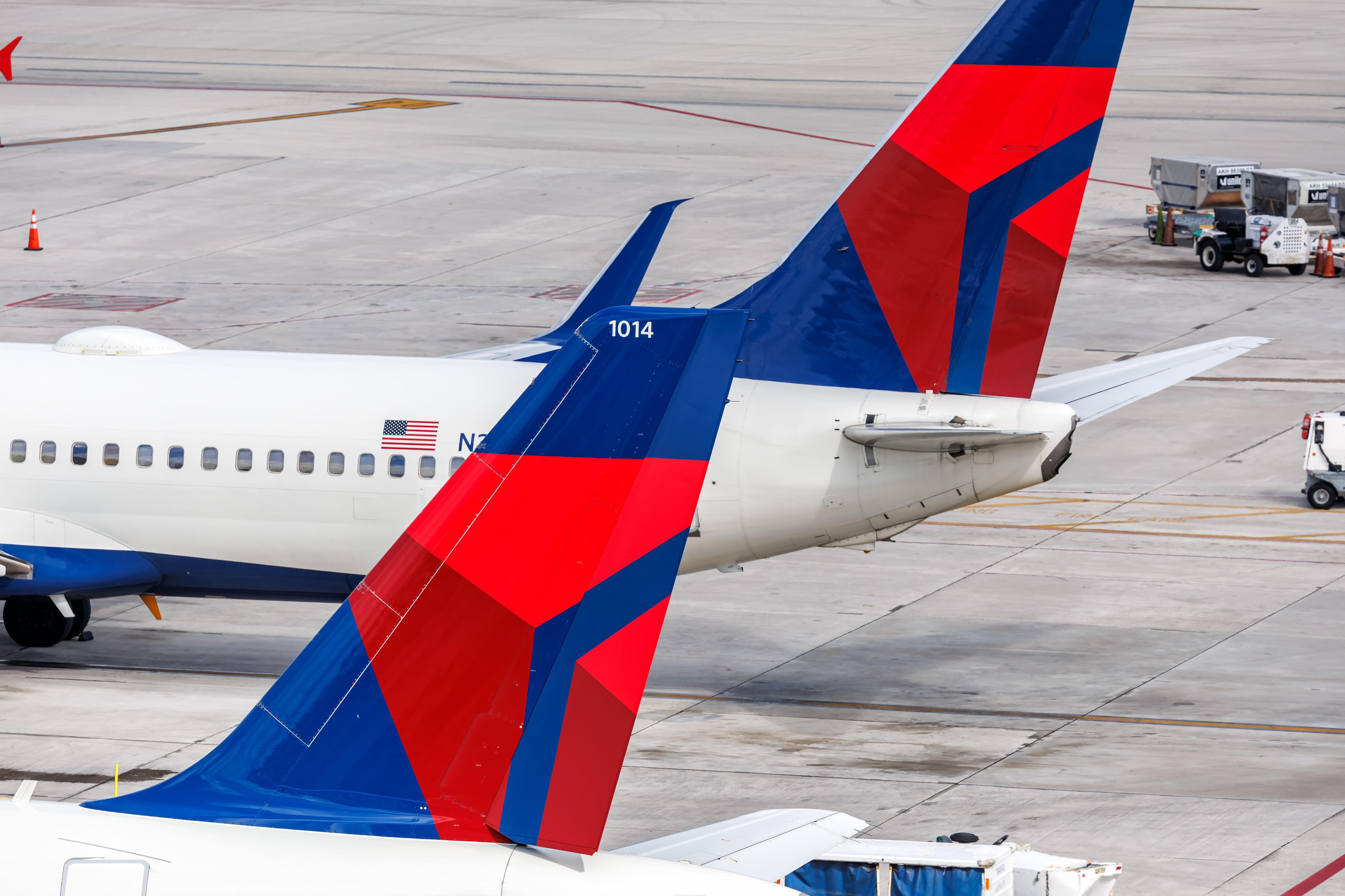 fll Shutterstock_2560453023的Delta Air Lines飛機