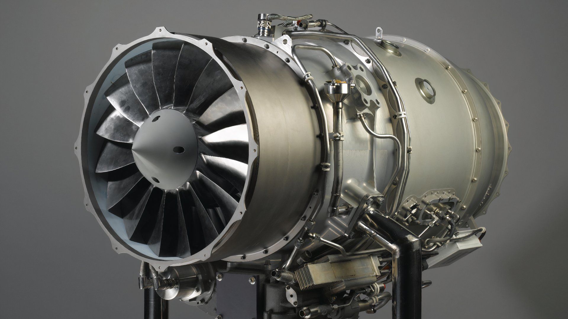 HF120 engine