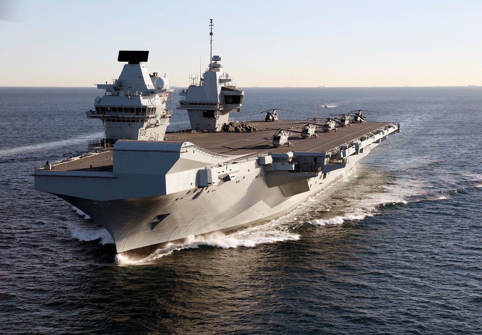 hms_queen_elizabeth_in_gibraltar __-2018_ (28386226189)