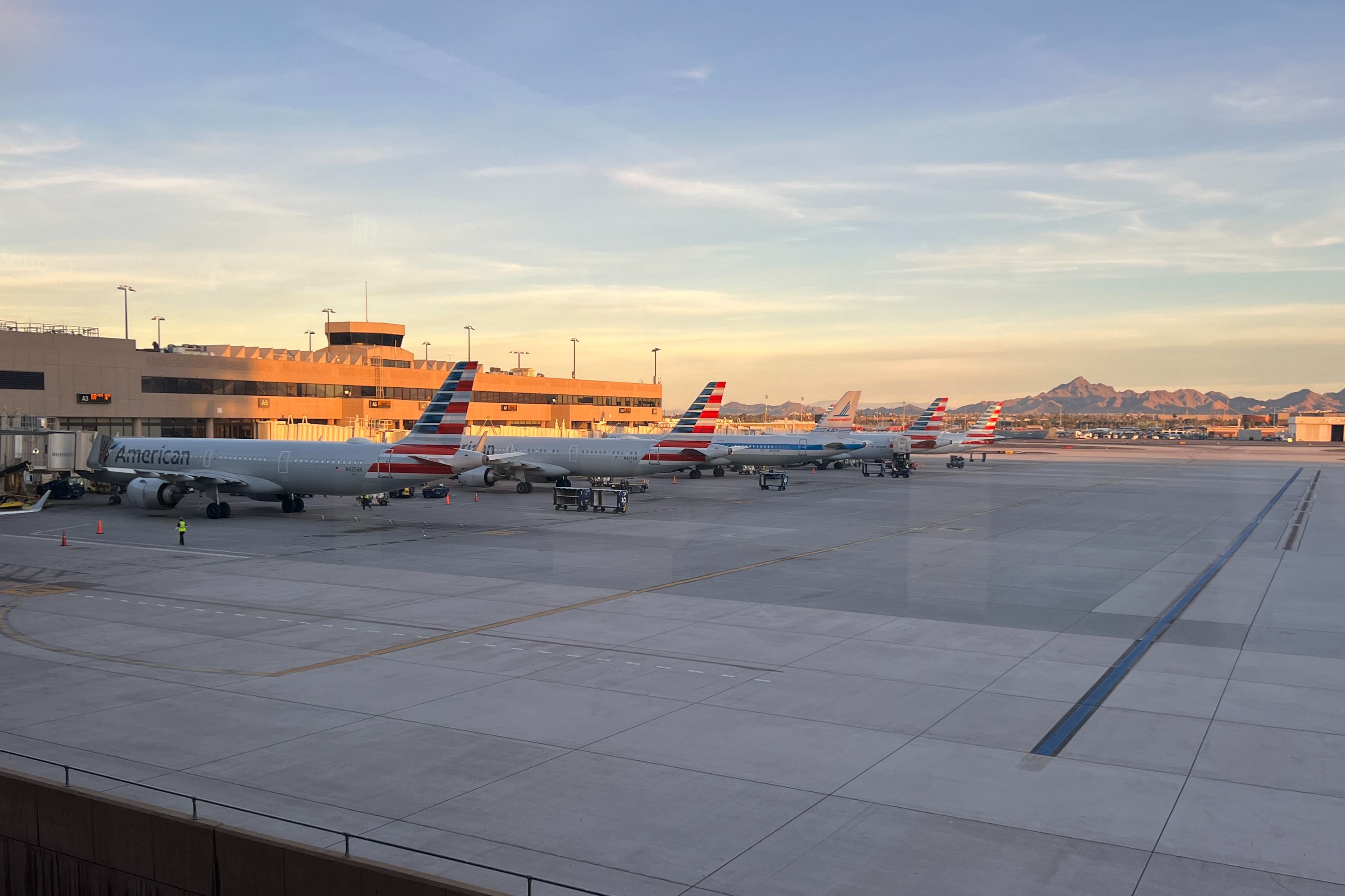 American Airlines Passes ANA As The World's Largest Boeing