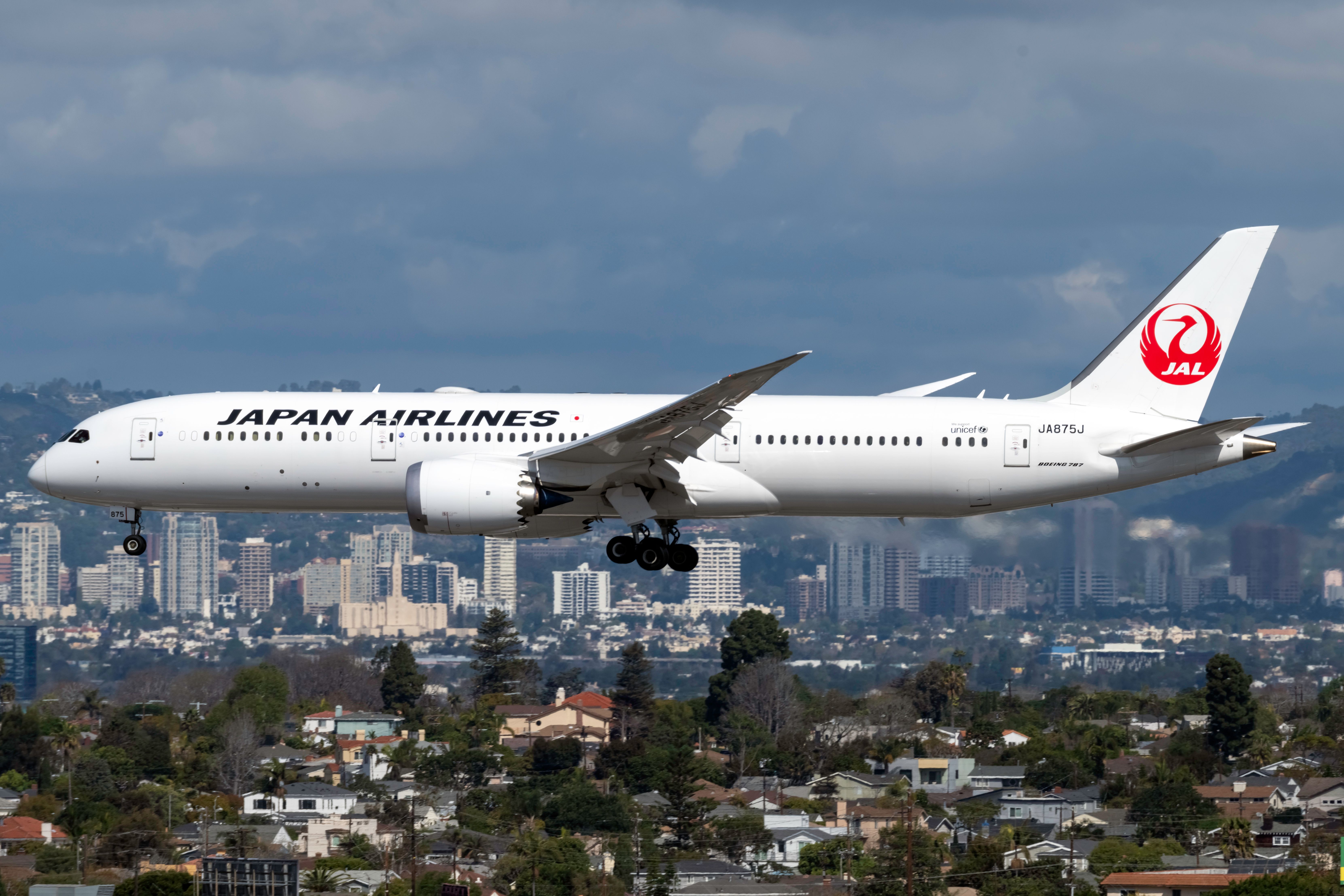 Ja875j Japan Airlines Boeing 787-9 Dreamliner