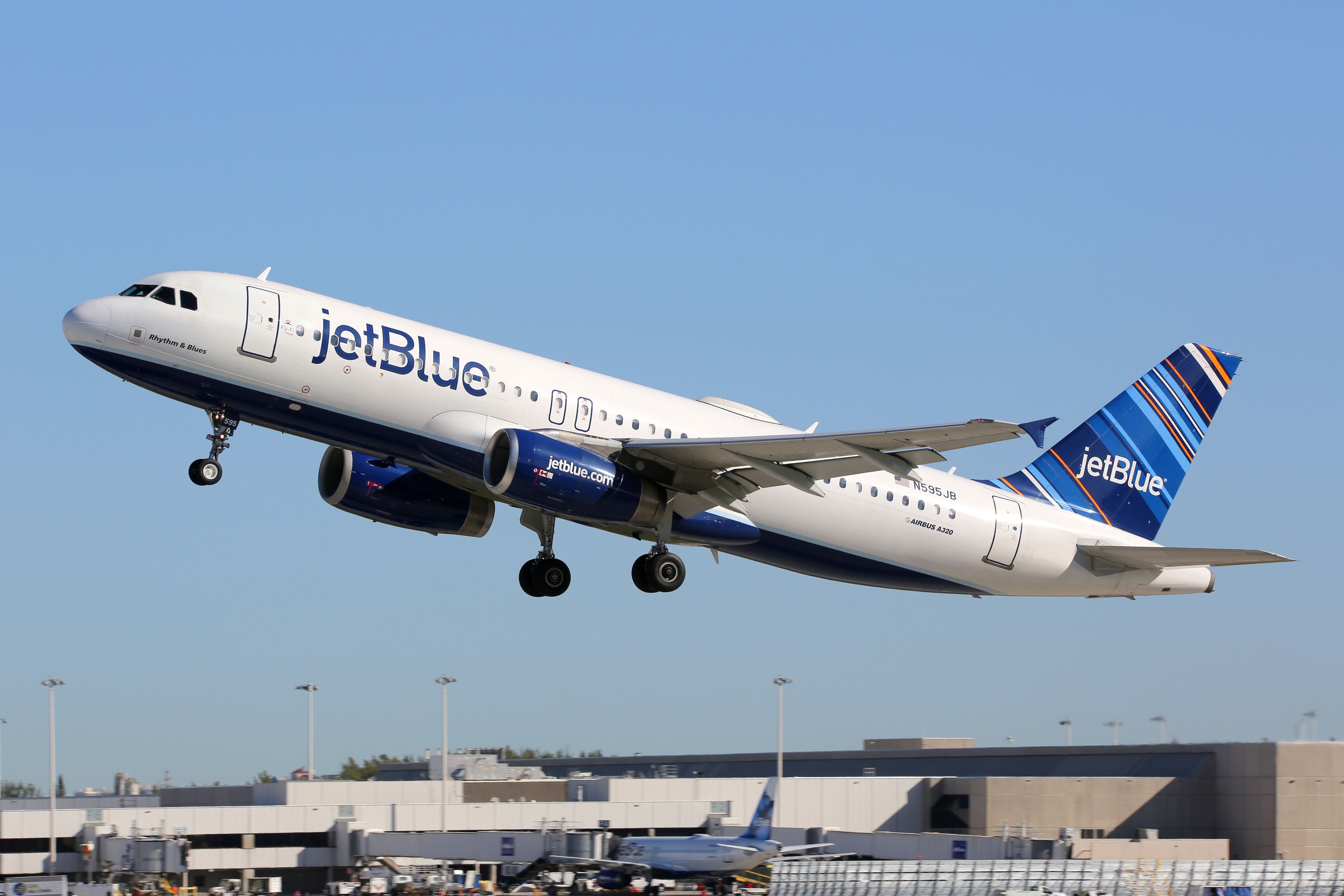 Jetblue Airbus A320 Fl Shutterstock_2276269561