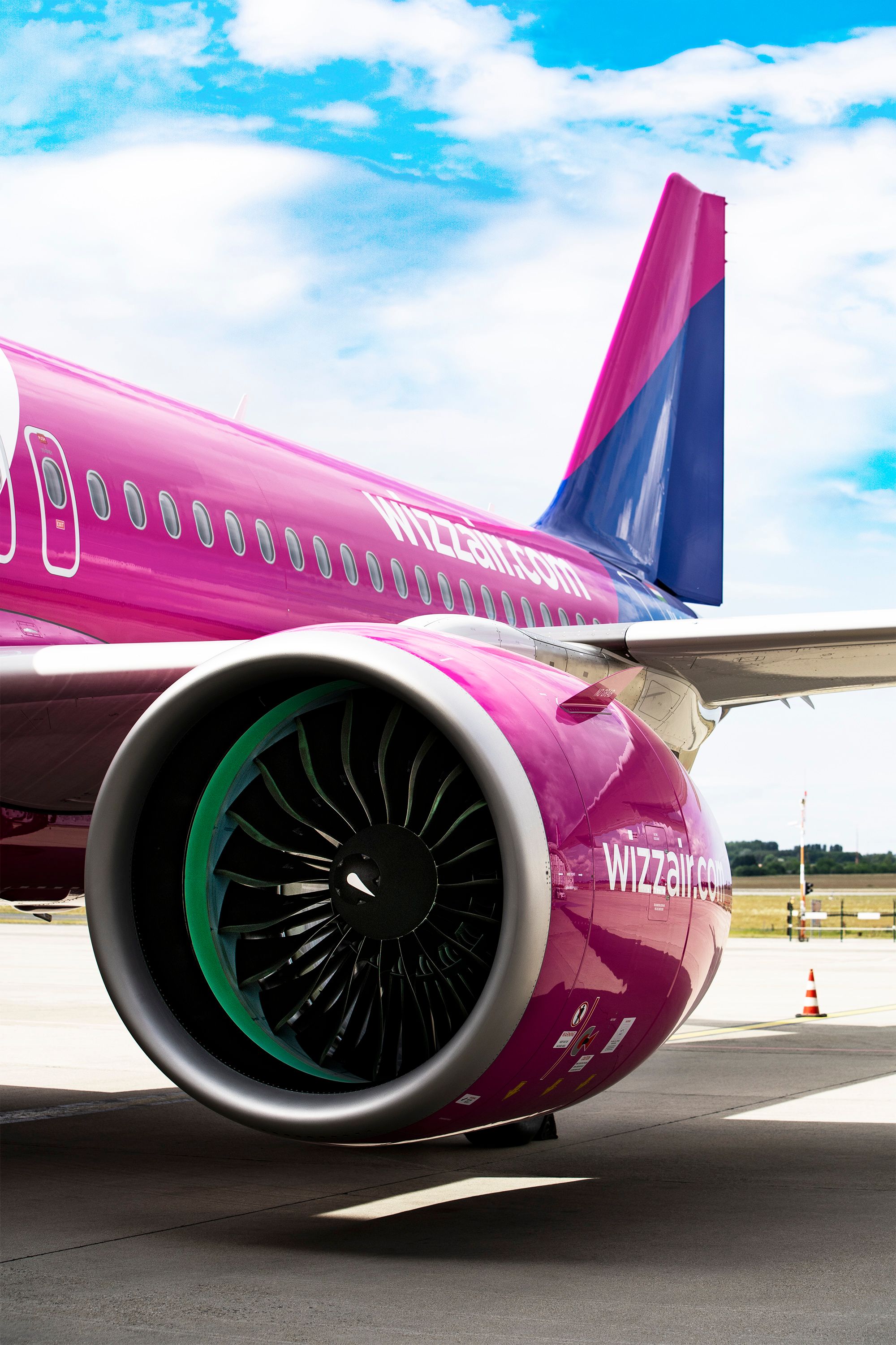 新的塗裝Wizz Air A320Neo