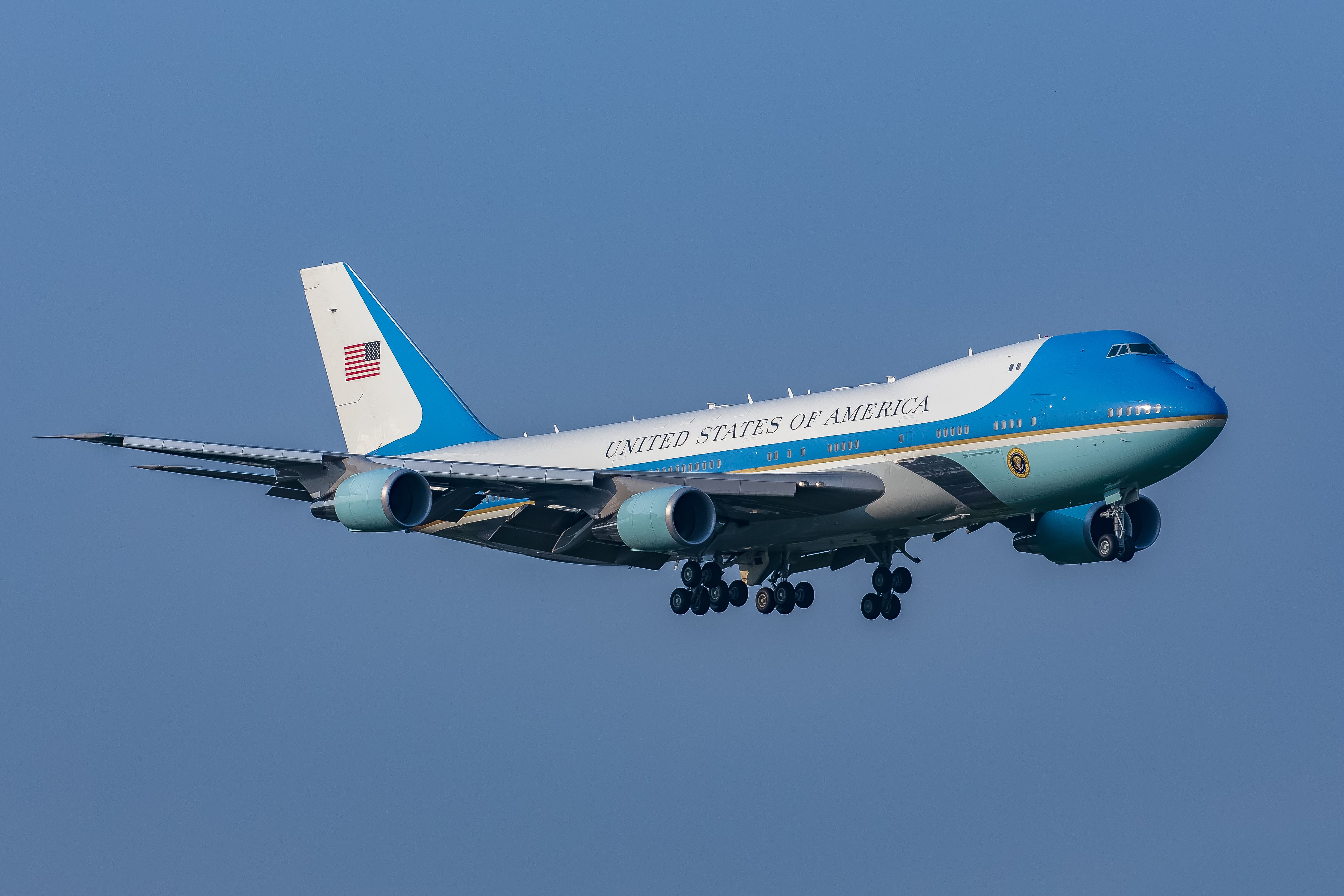 Air Force One lands at Yokota Base, Japan