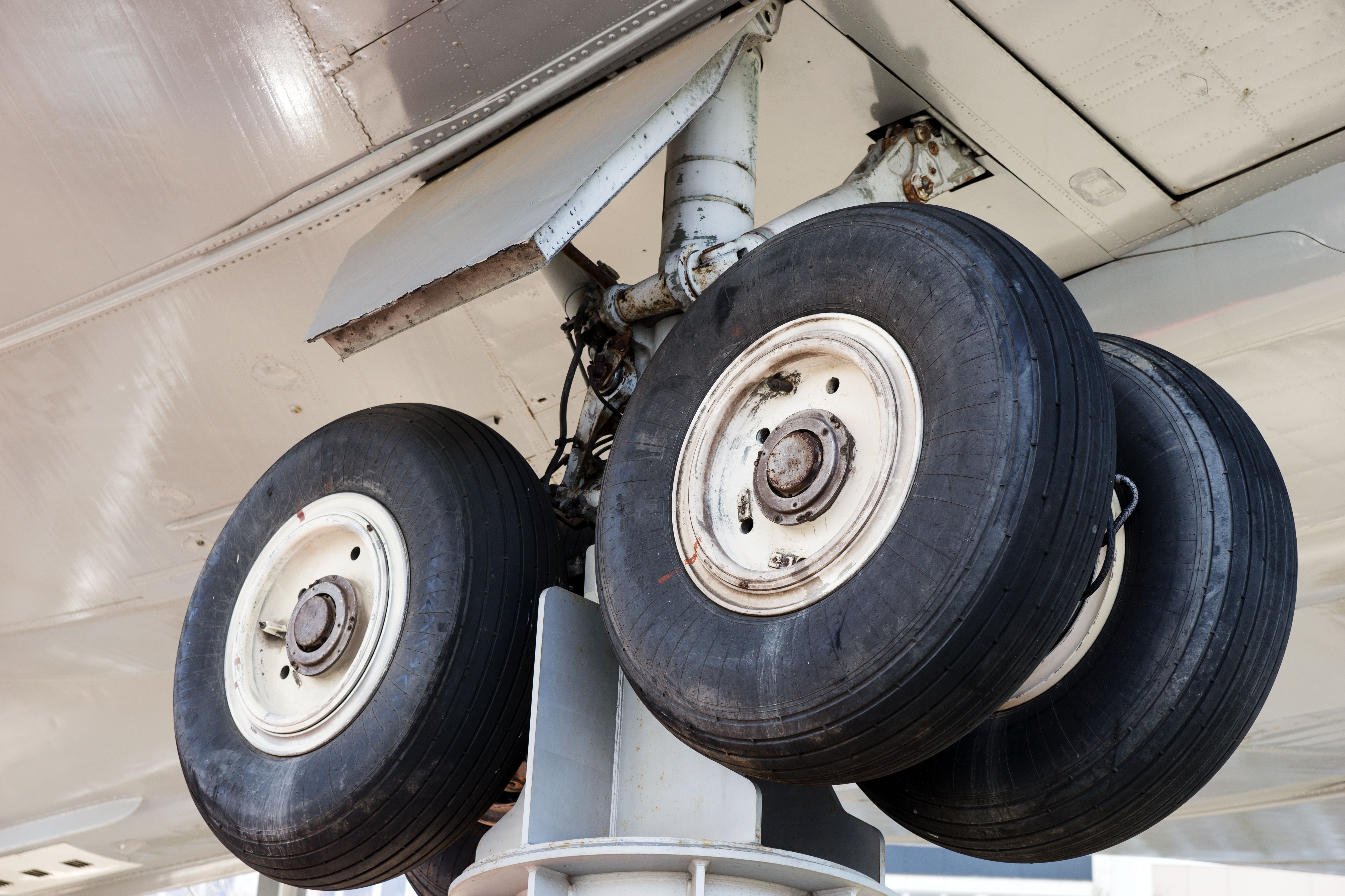 Clinical aircraft tires