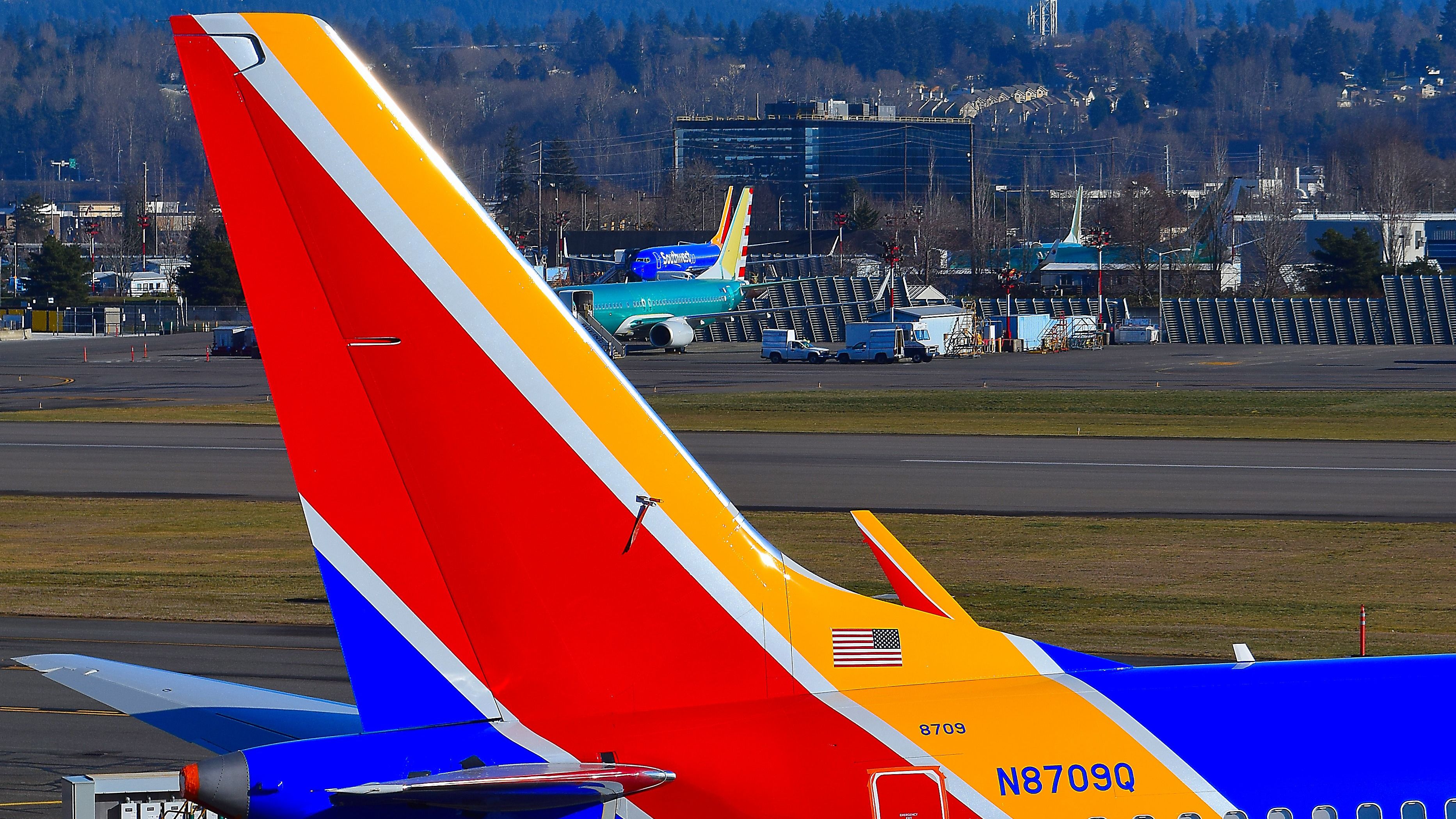 Southwest_Airlines,_Boeing_737-8_MAX,_N8709Q_(2)