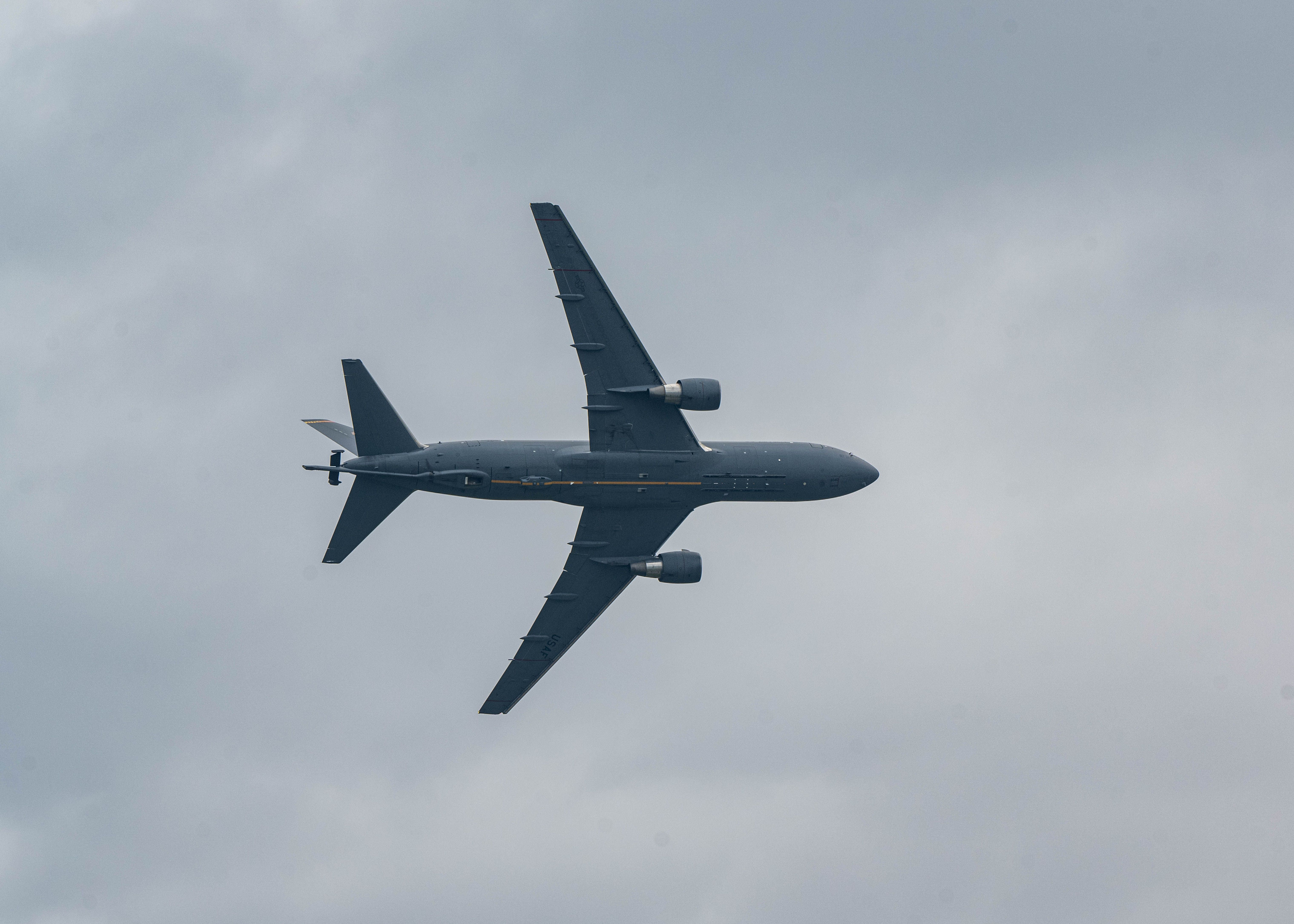 The CC-46A PEGASUS team is working at the 2025 Air Force Show in Parkdel, Los Angeles, March 30, 2025