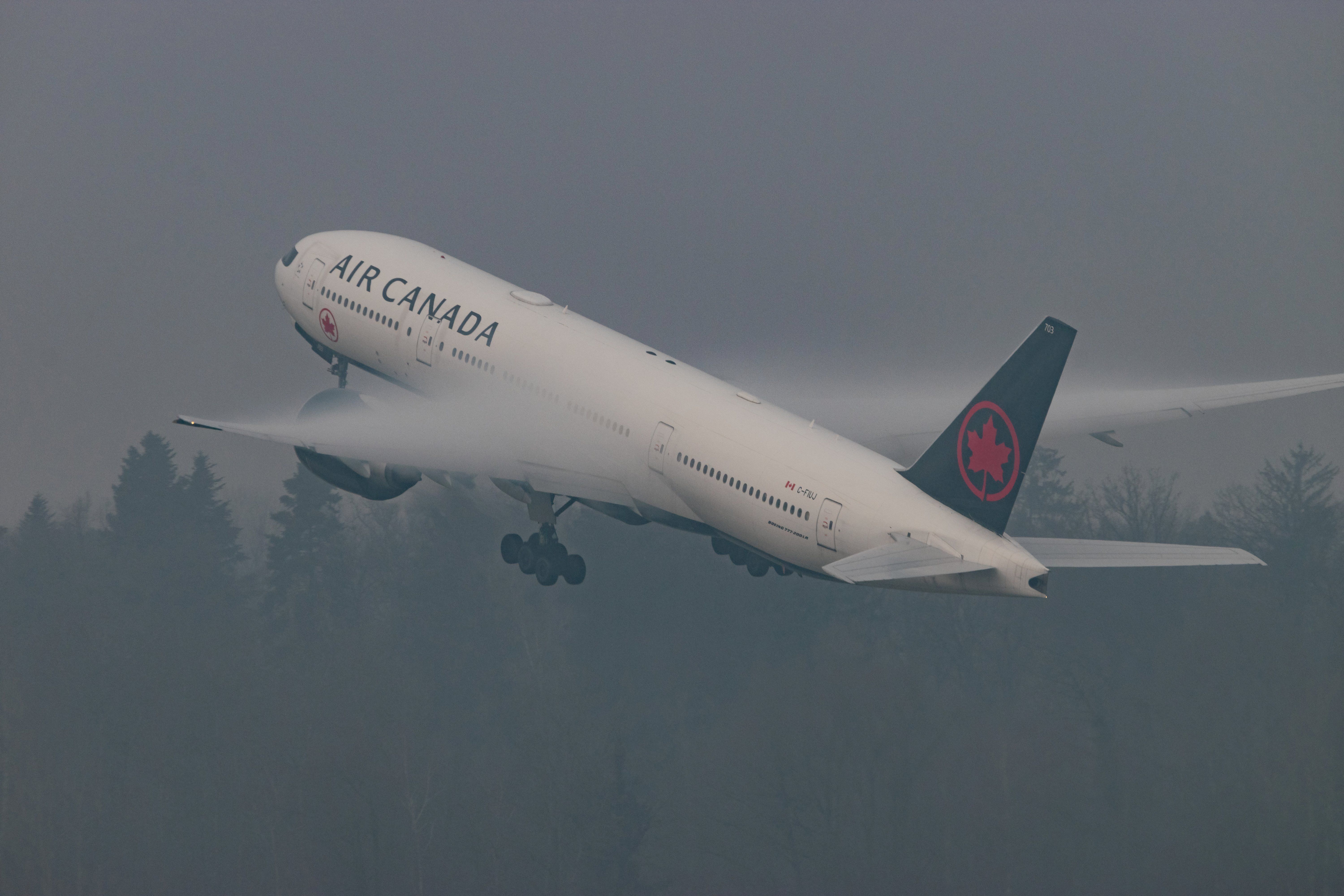 Air Canada 777-200LR taking off