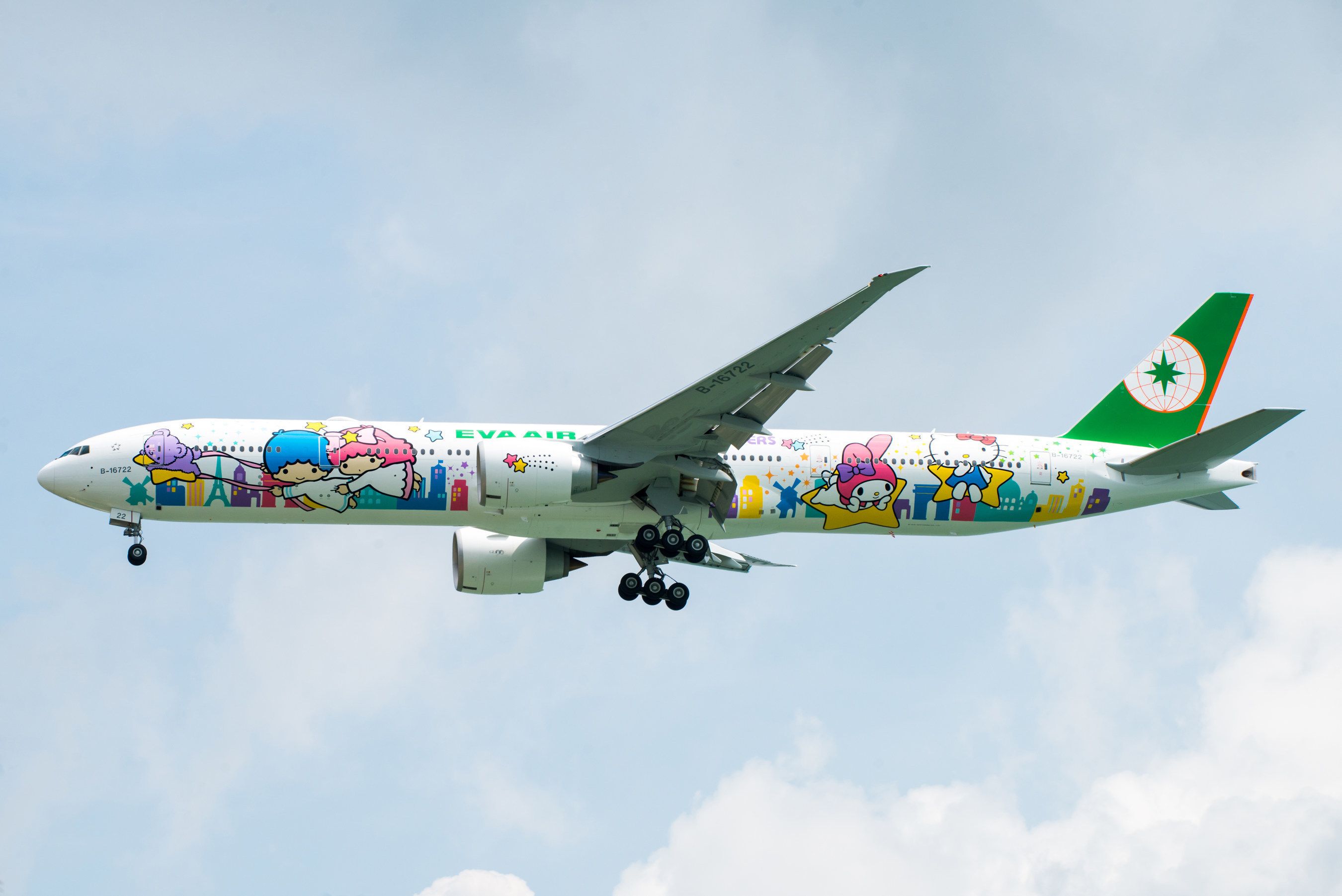 Hello Kitty Shining Star Boeing 777-1