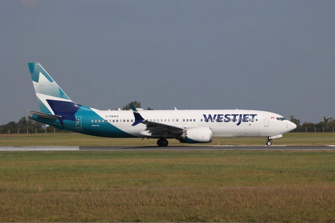 WestJet 737 MAX 8
