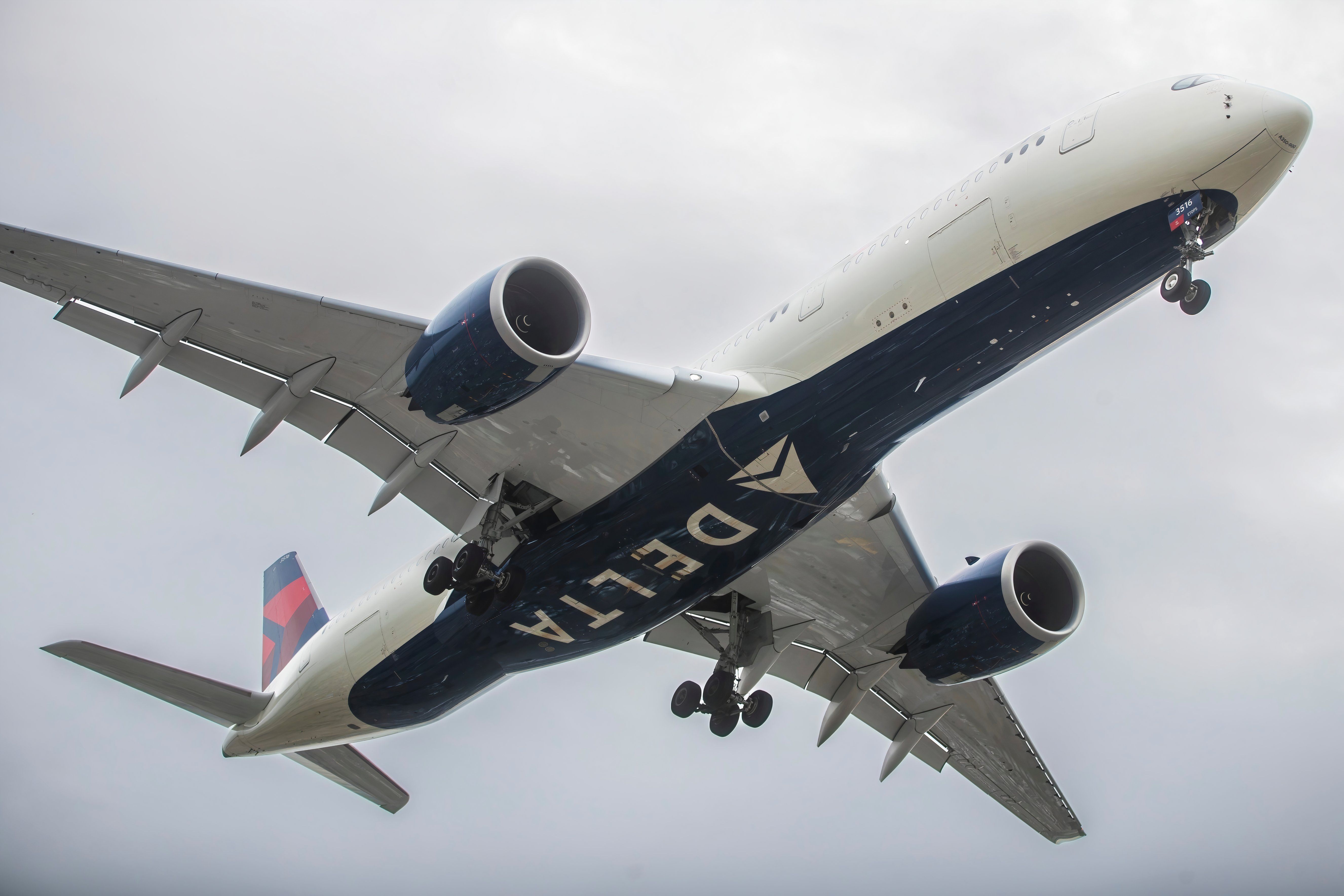 DL A350