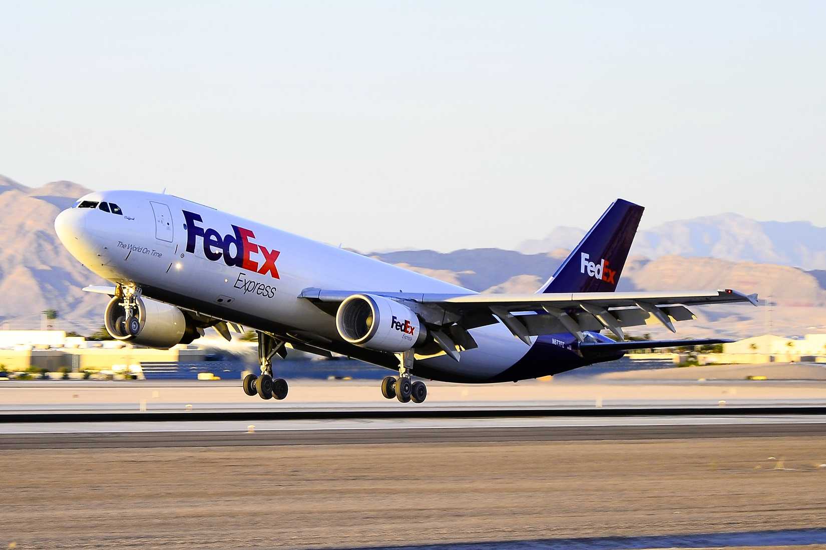 Federal_Express_FEDEX_Airbus_A300F4-605R_N677FE_(cn_791)__Clifford__(5798589129)