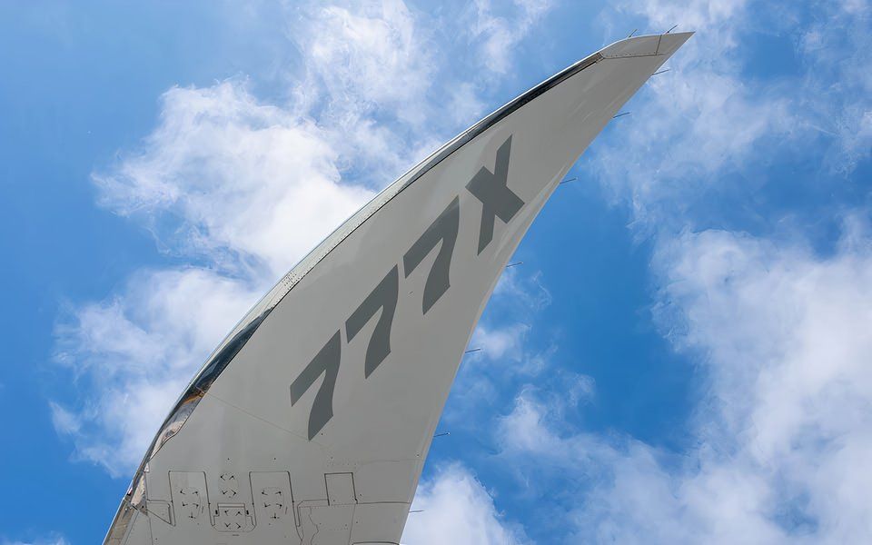 Boeing 777X foldable wingtip 