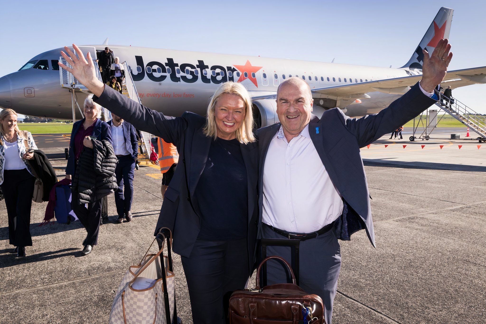 Hamilton to Australia Jetstar