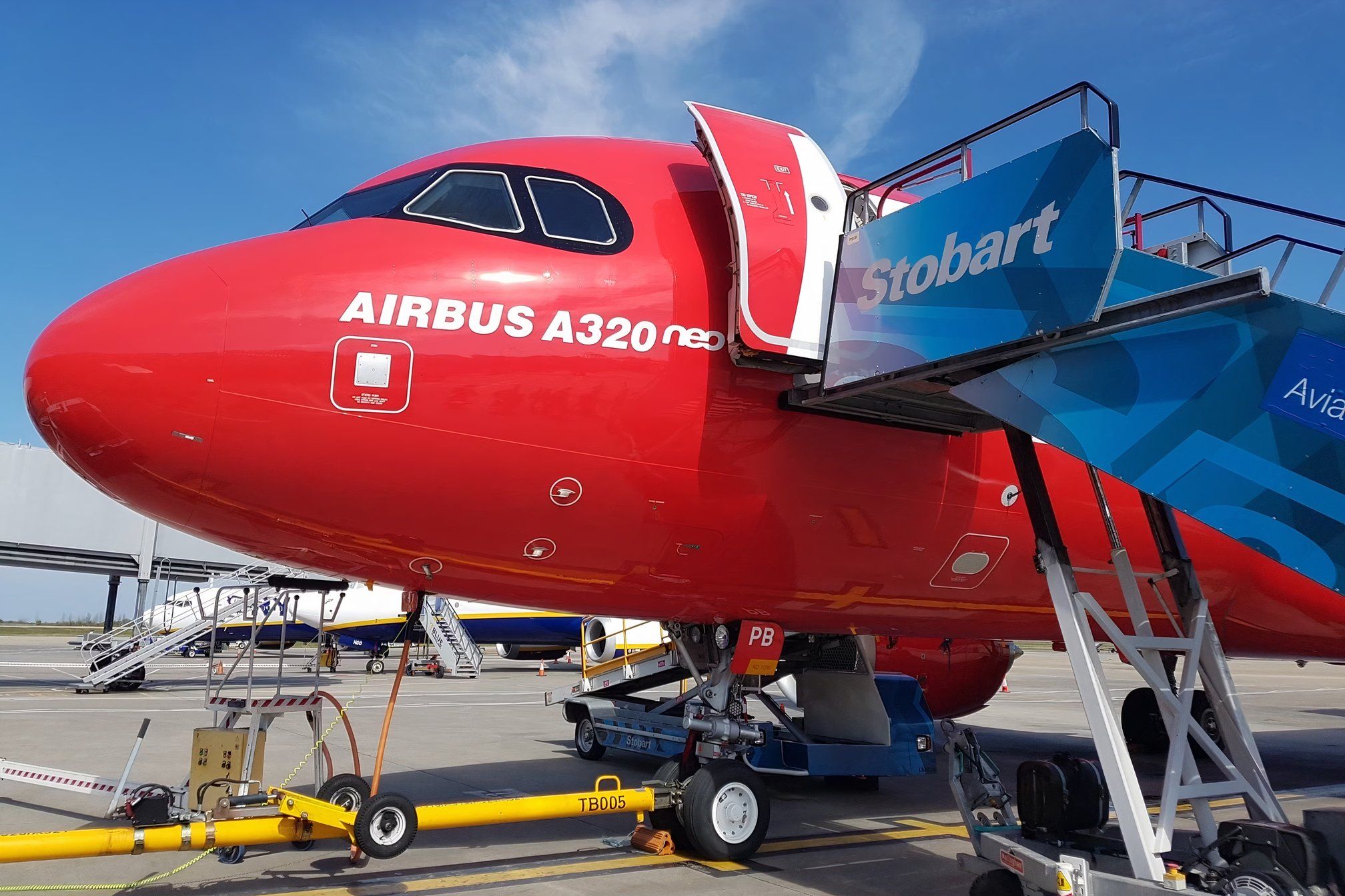 Wizz Air Leased Boeing 737 Tips Back On Tail In Norway