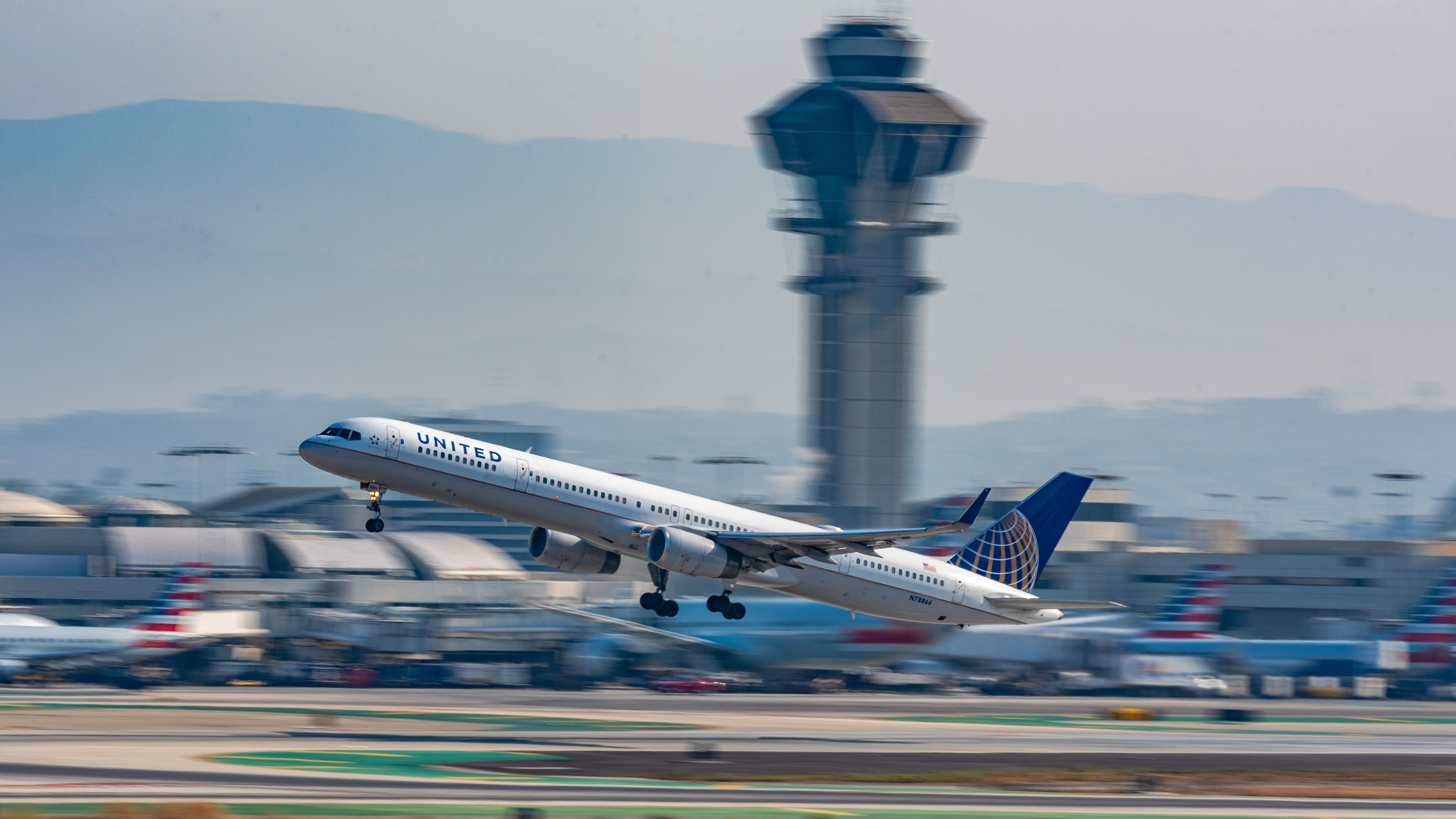 United Airlines Officially Gains 5 More Gates At Chicago O'Hare