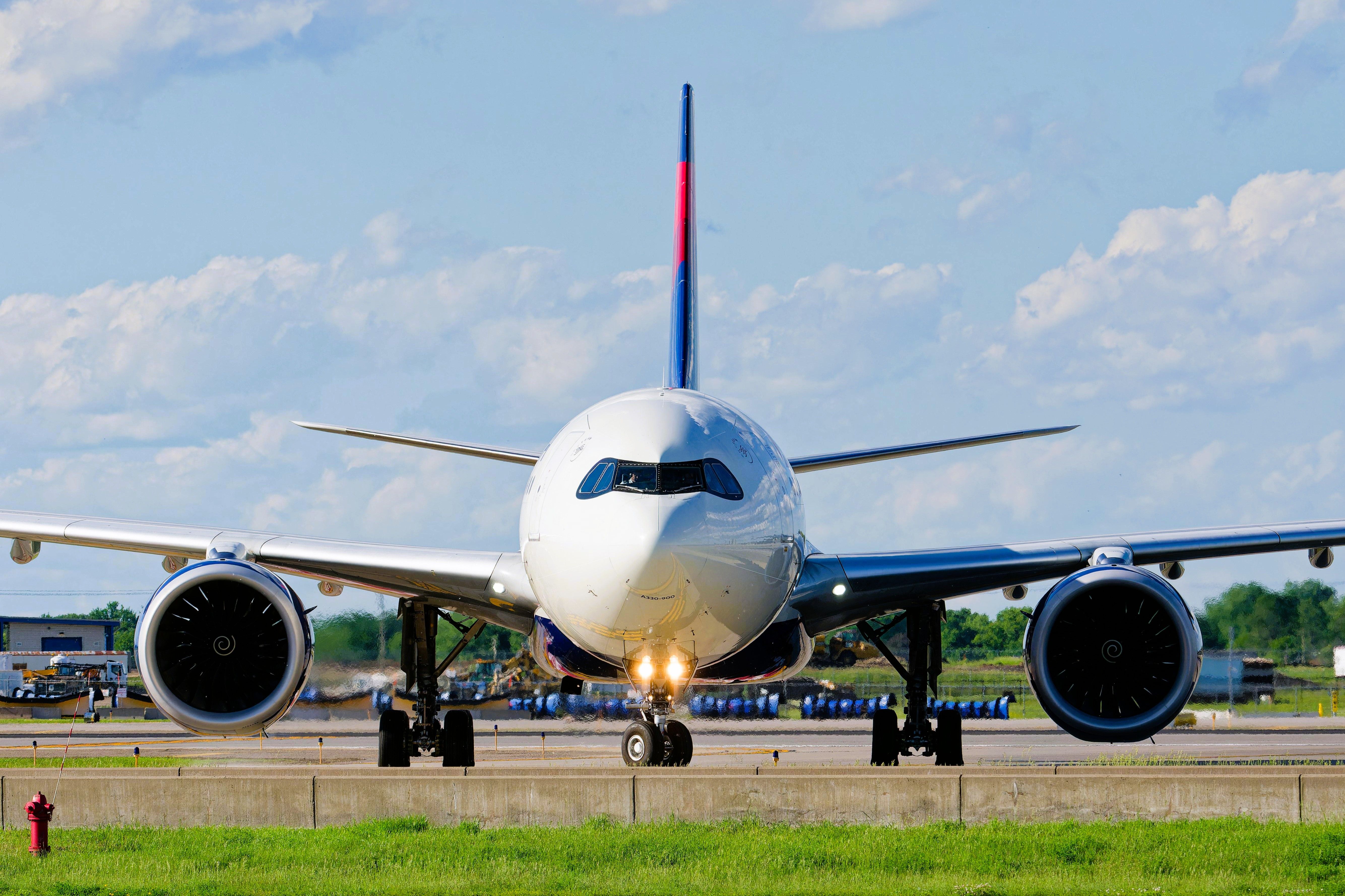 Severe Turbulence Forces Delta Flight To Divert, Sends 25 To Hospital