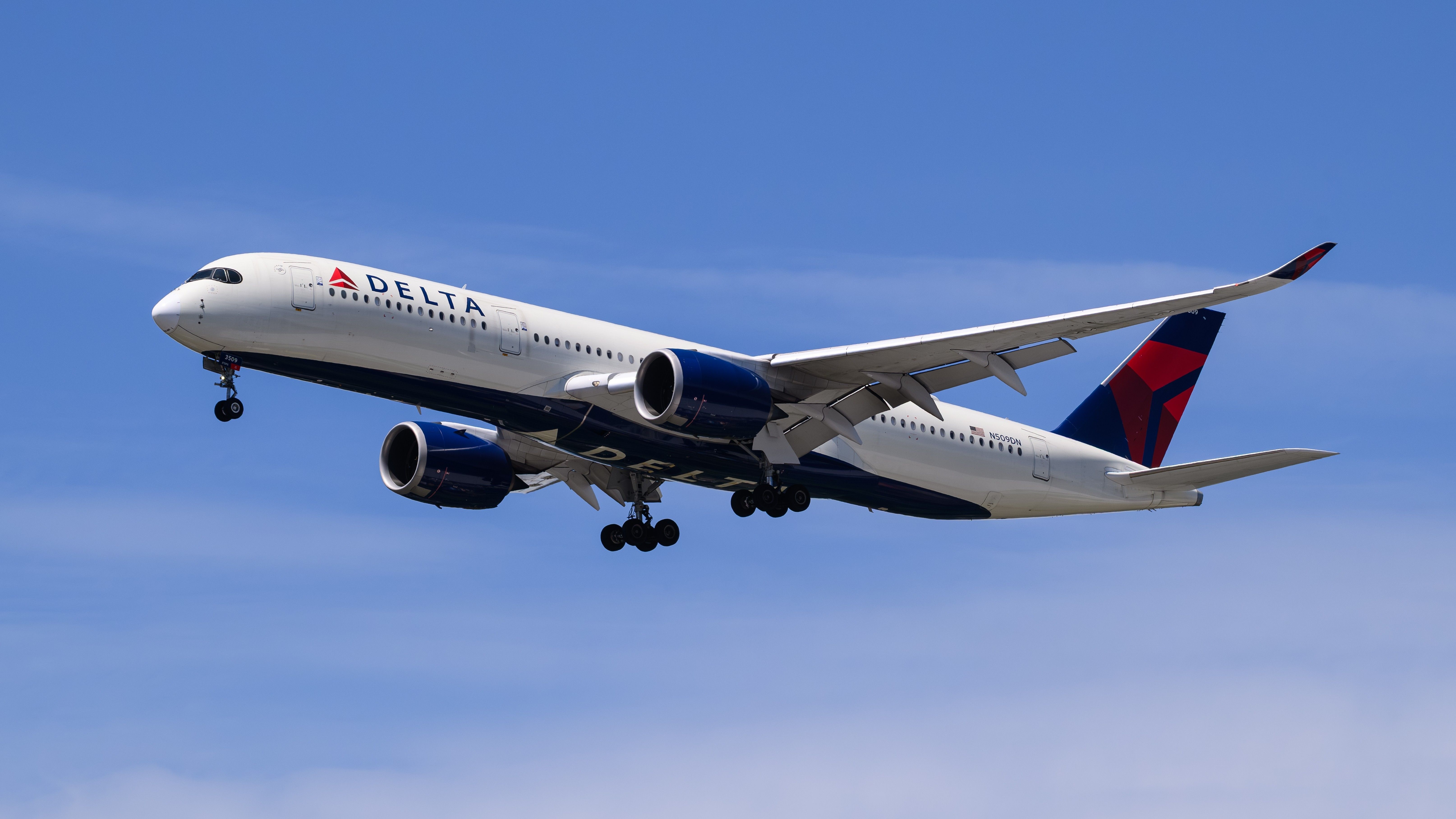 Delta Air Lines Airbus A350 passenger jet landing registration N509DN