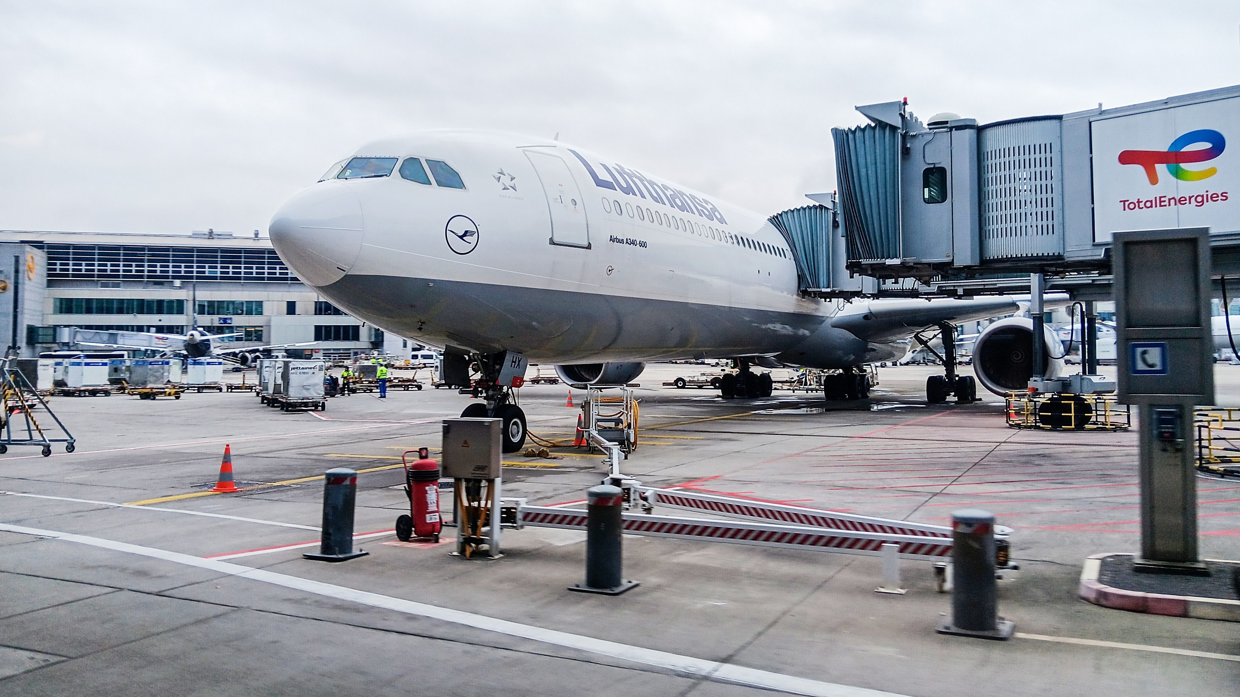 Lufthansa Airbus A340 at FRA shutterstock_2522245655