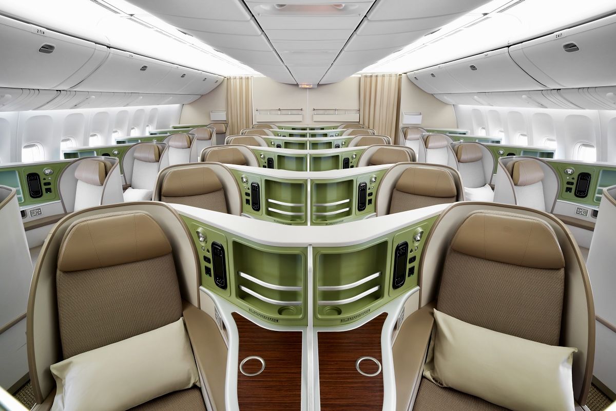 Flight Review: EVA Air Boeing 777-300ER Business Class From London To Bangkok